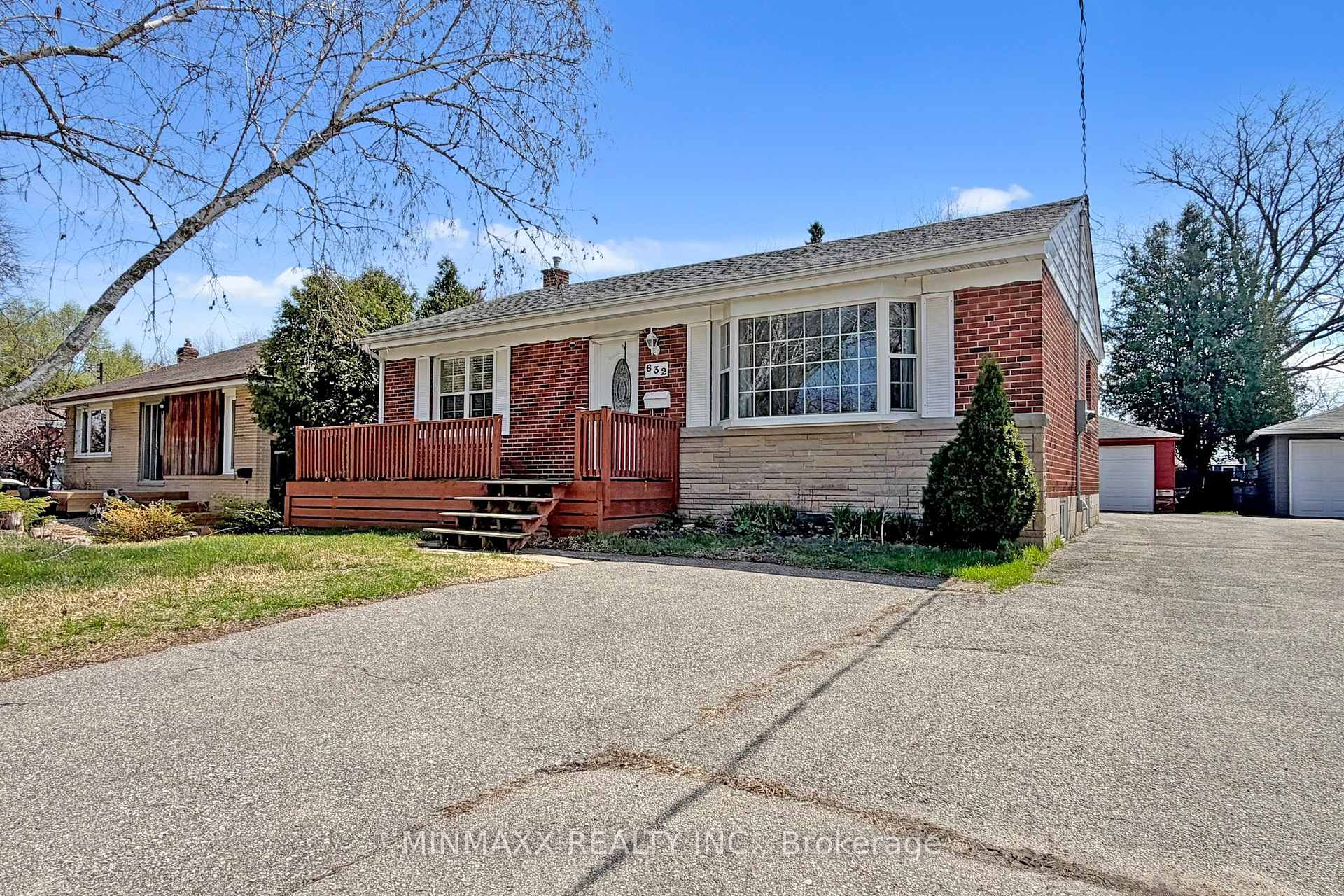 Photo of 632 Inverness Avenue