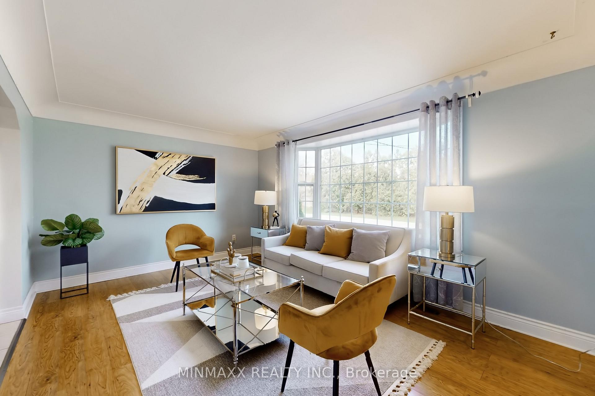Photo 5 of 632 Inverness Avenue, Burlington, LaSalle — HOMEH