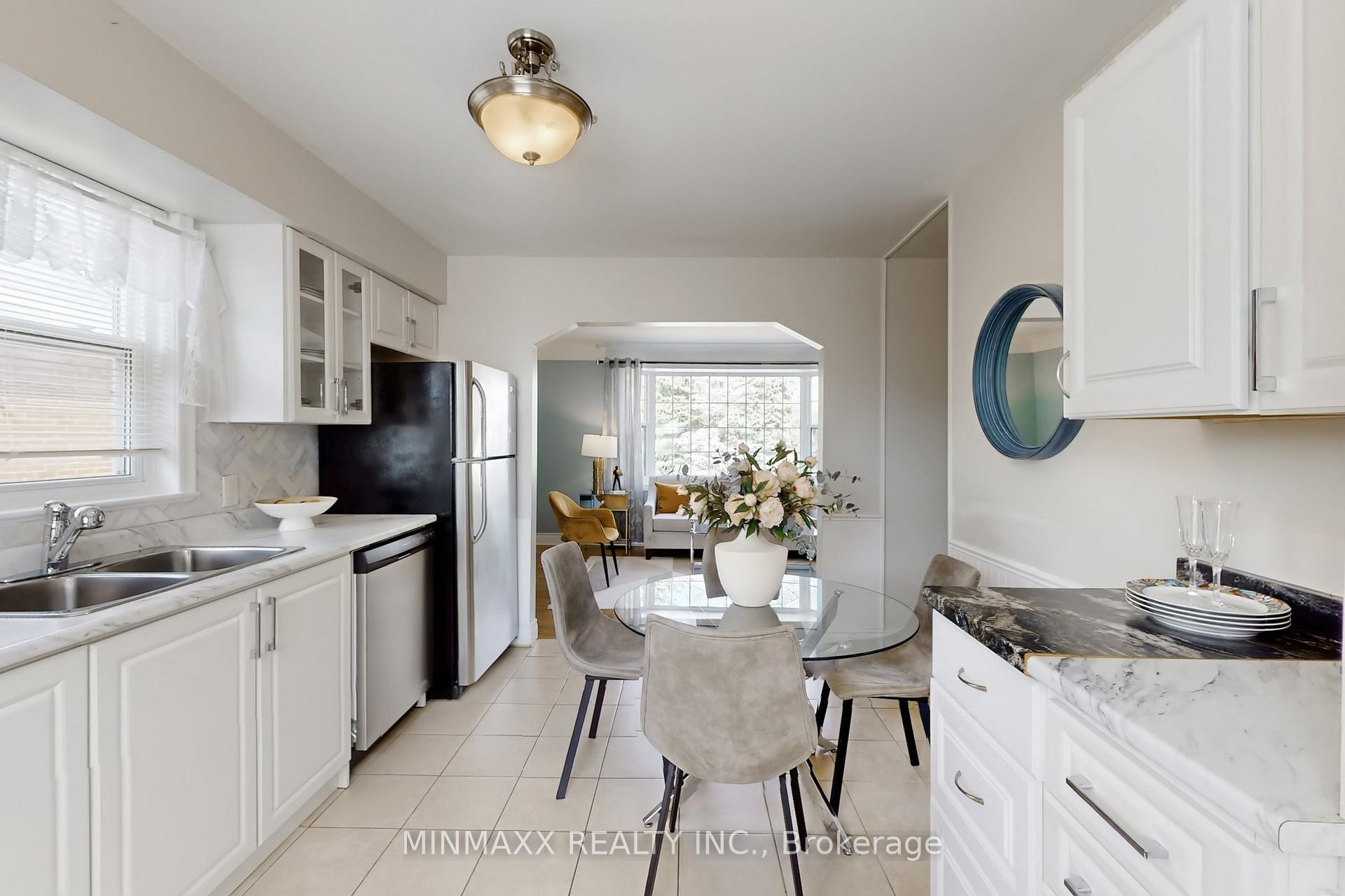 Photo 16 of 632 Inverness Avenue, Burlington, LaSalle — HOMEH
