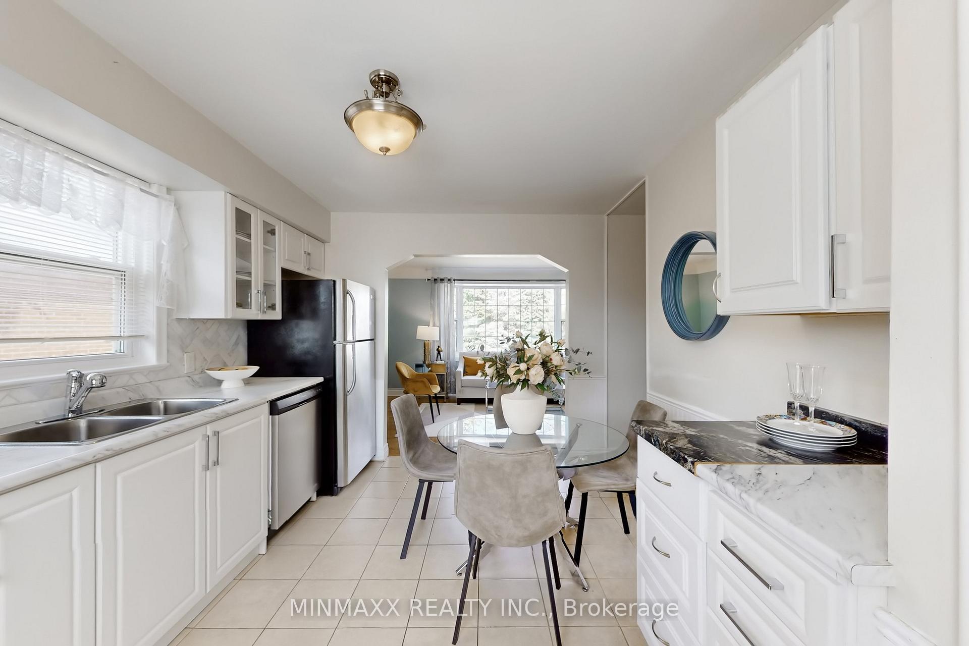 Photo 18 of 632 Inverness Avenue, Burlington, LaSalle — HOMEH