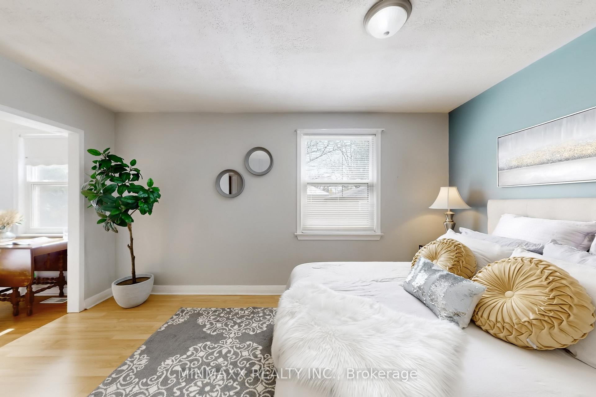 Photo 21 of 632 Inverness Avenue, Burlington, LaSalle — HOMEH