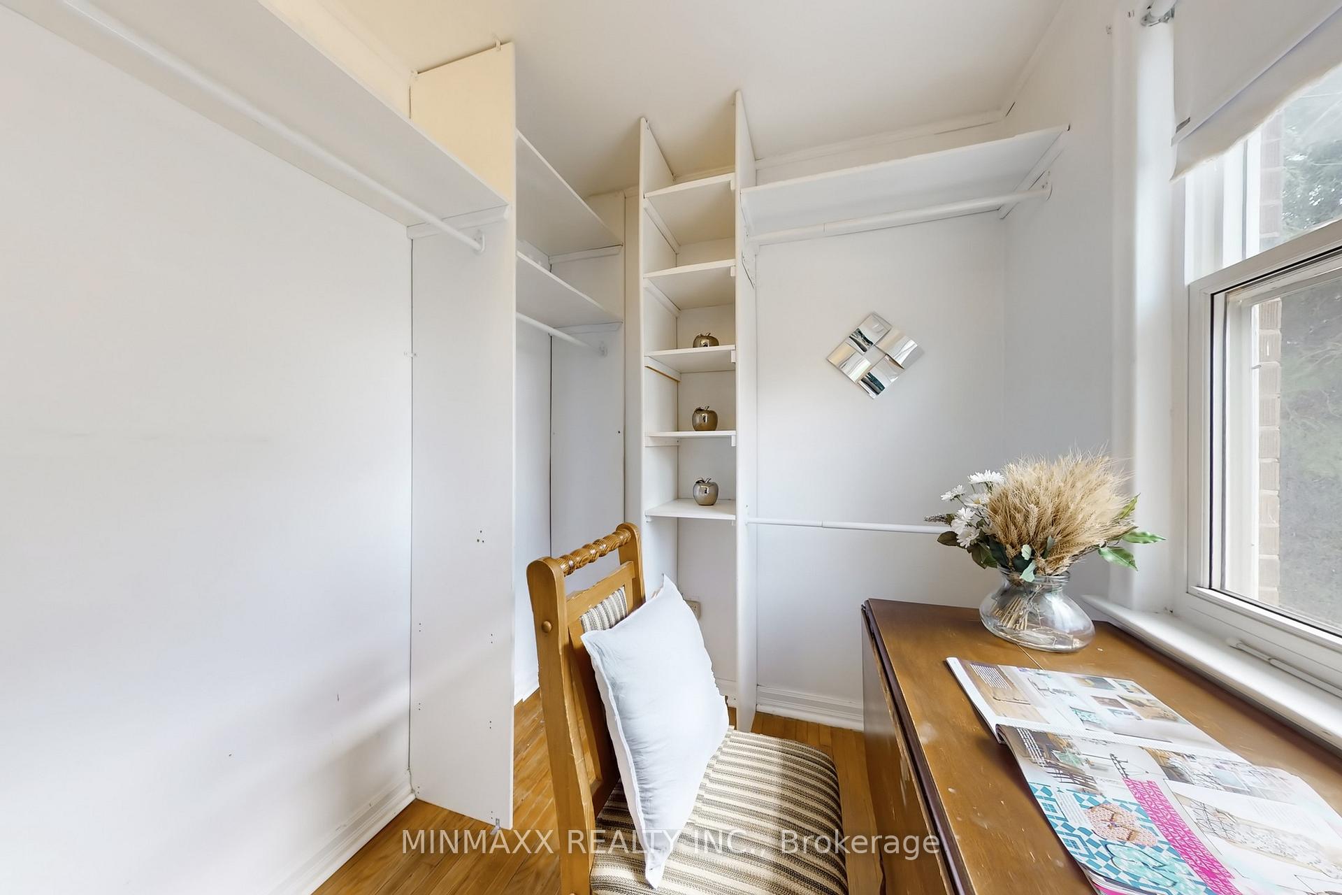Photo 23 of 632 Inverness Avenue, Burlington, LaSalle — HOMEH