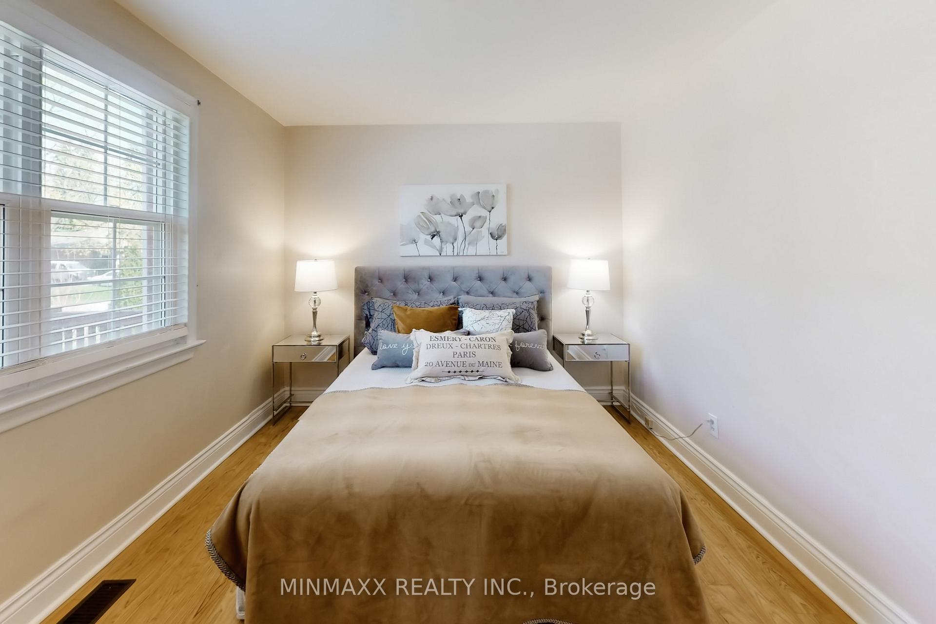 Photo 26 of 632 Inverness Avenue, Burlington, LaSalle — HOMEH