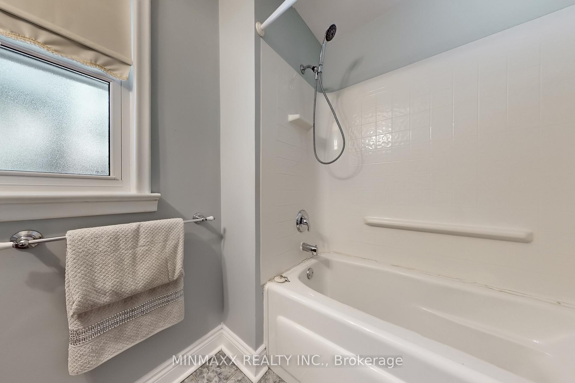 Photo 31 of 632 Inverness Avenue, Burlington, LaSalle — HOMEH
