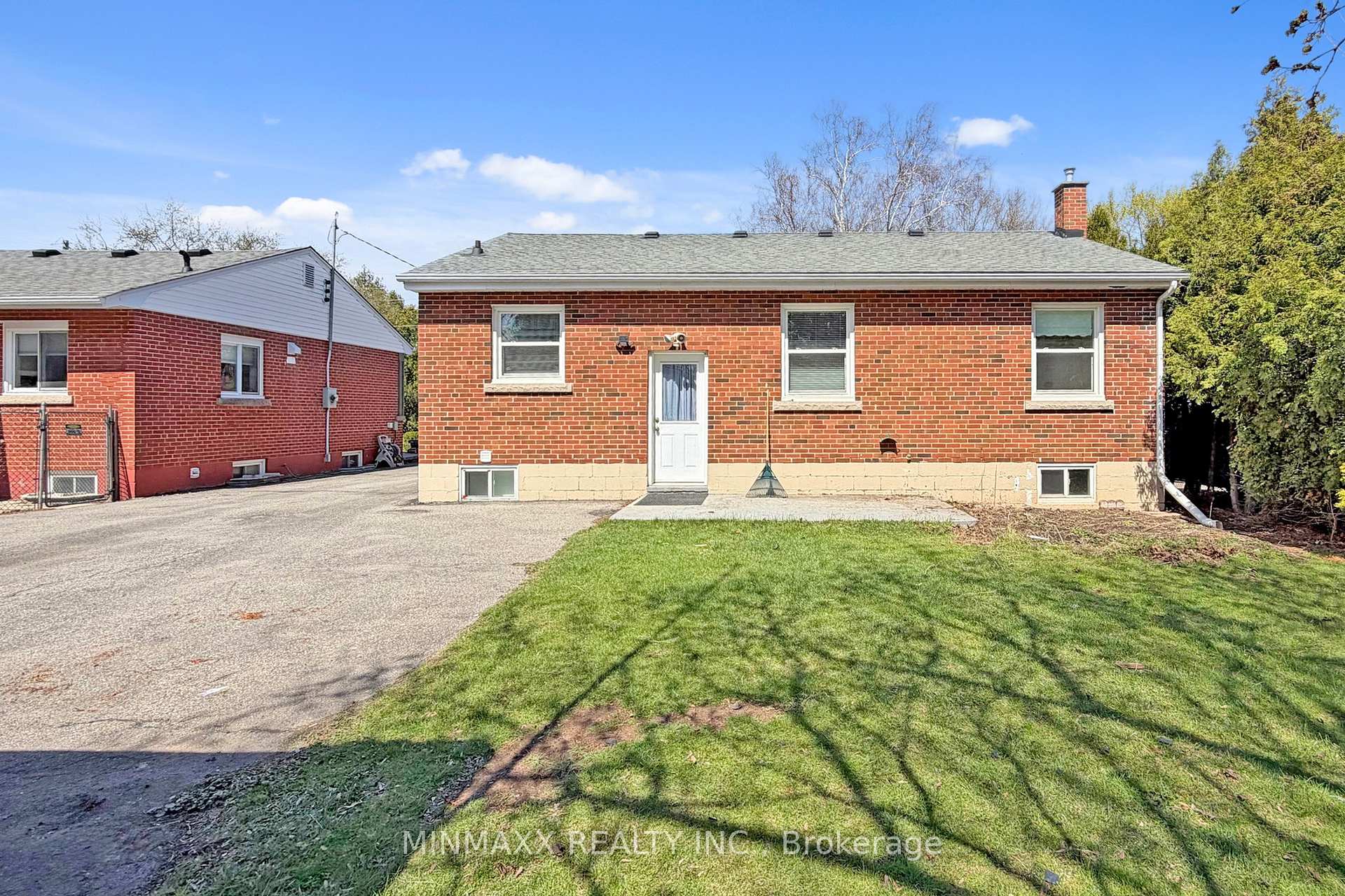 Photo 45 of 632 Inverness Avenue, Burlington, LaSalle — HOMEH