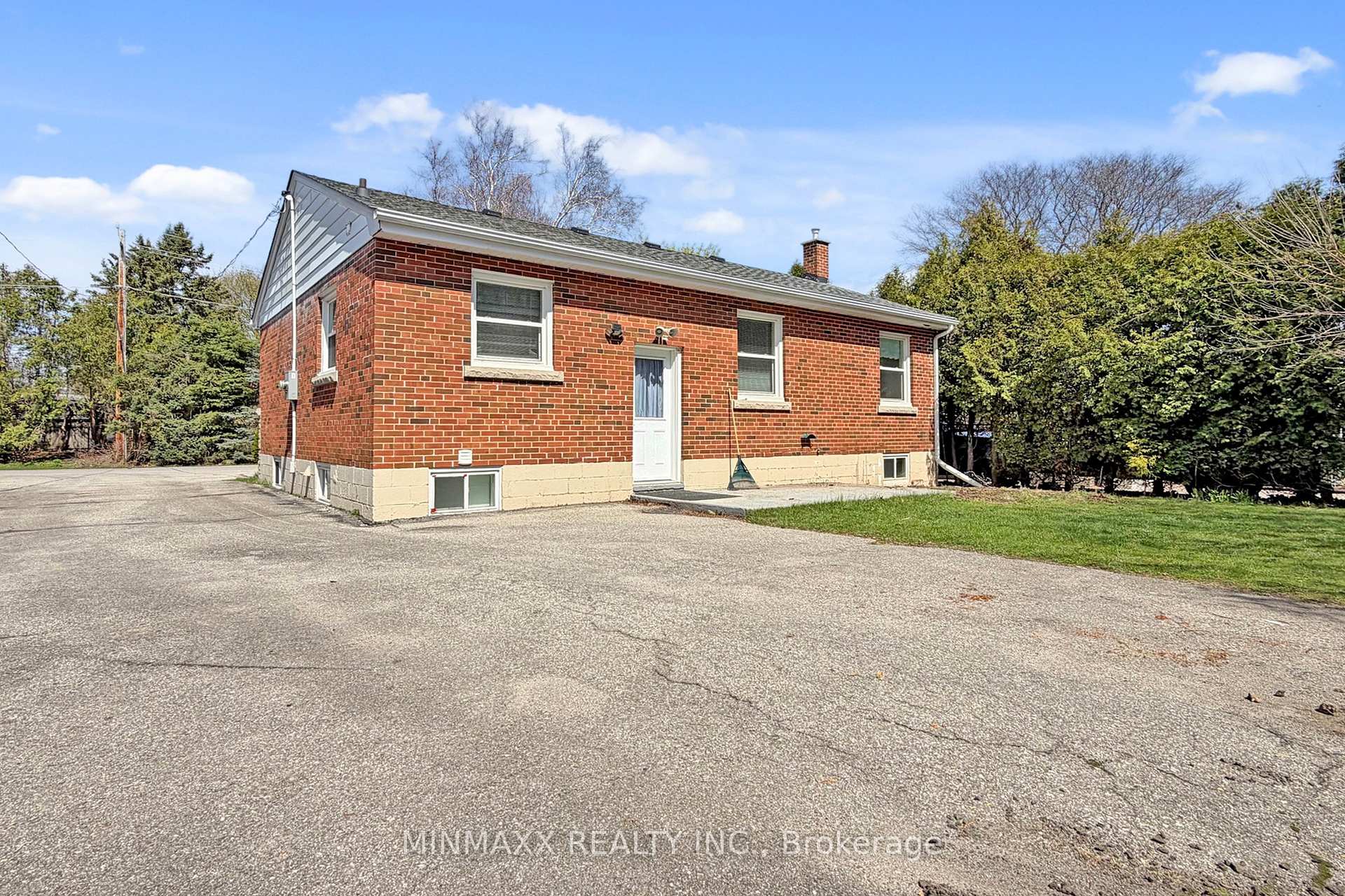 Photo 46 of 632 Inverness Avenue, Burlington, LaSalle — HOMEH