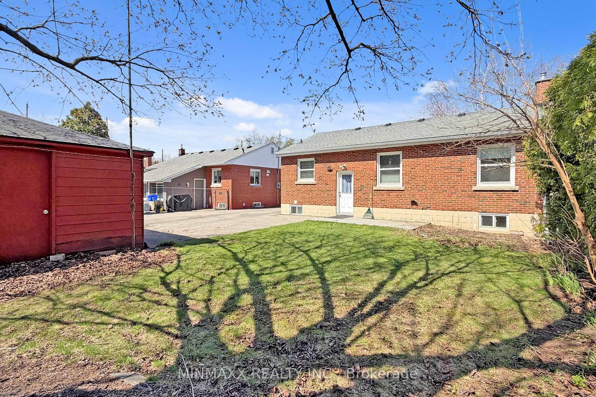Photo 47 of 632 Inverness Avenue, Burlington, LaSalle — HOMEH