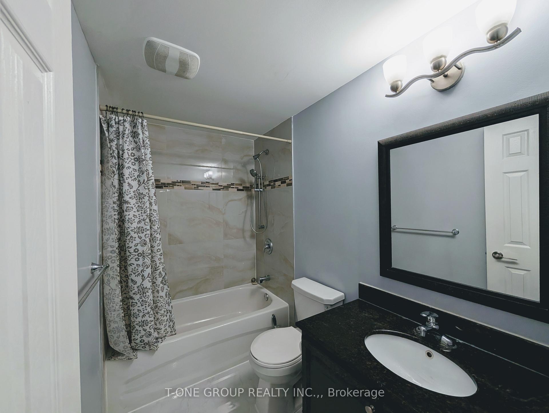 Photo 14 of 8 Camelot Way, Markham, Markham Village — HOMEH