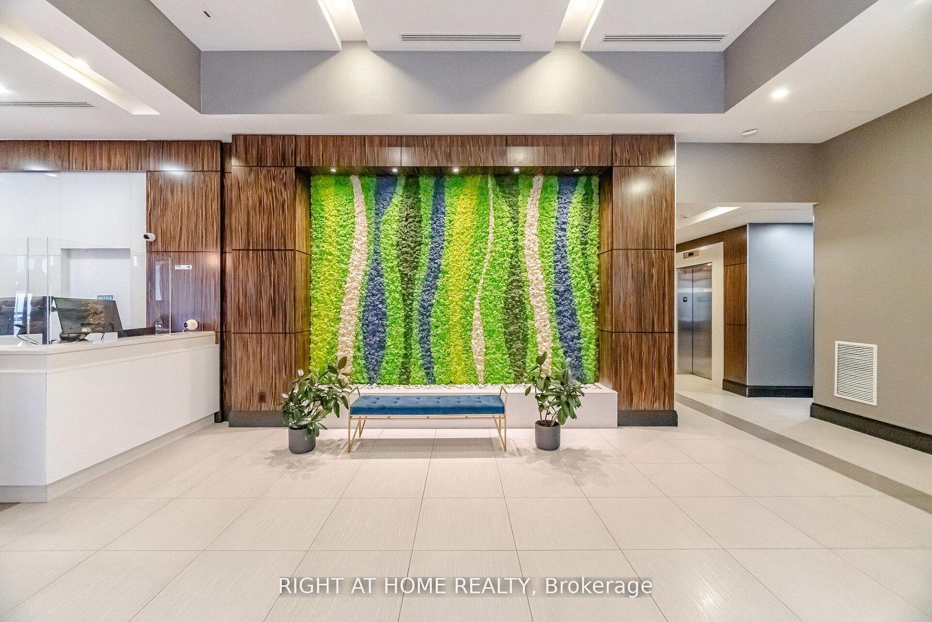 Photo 5 of Unit 2106, 19 Grand Trunk Crescent, Toronto, Waterfront Communities — HOMEH