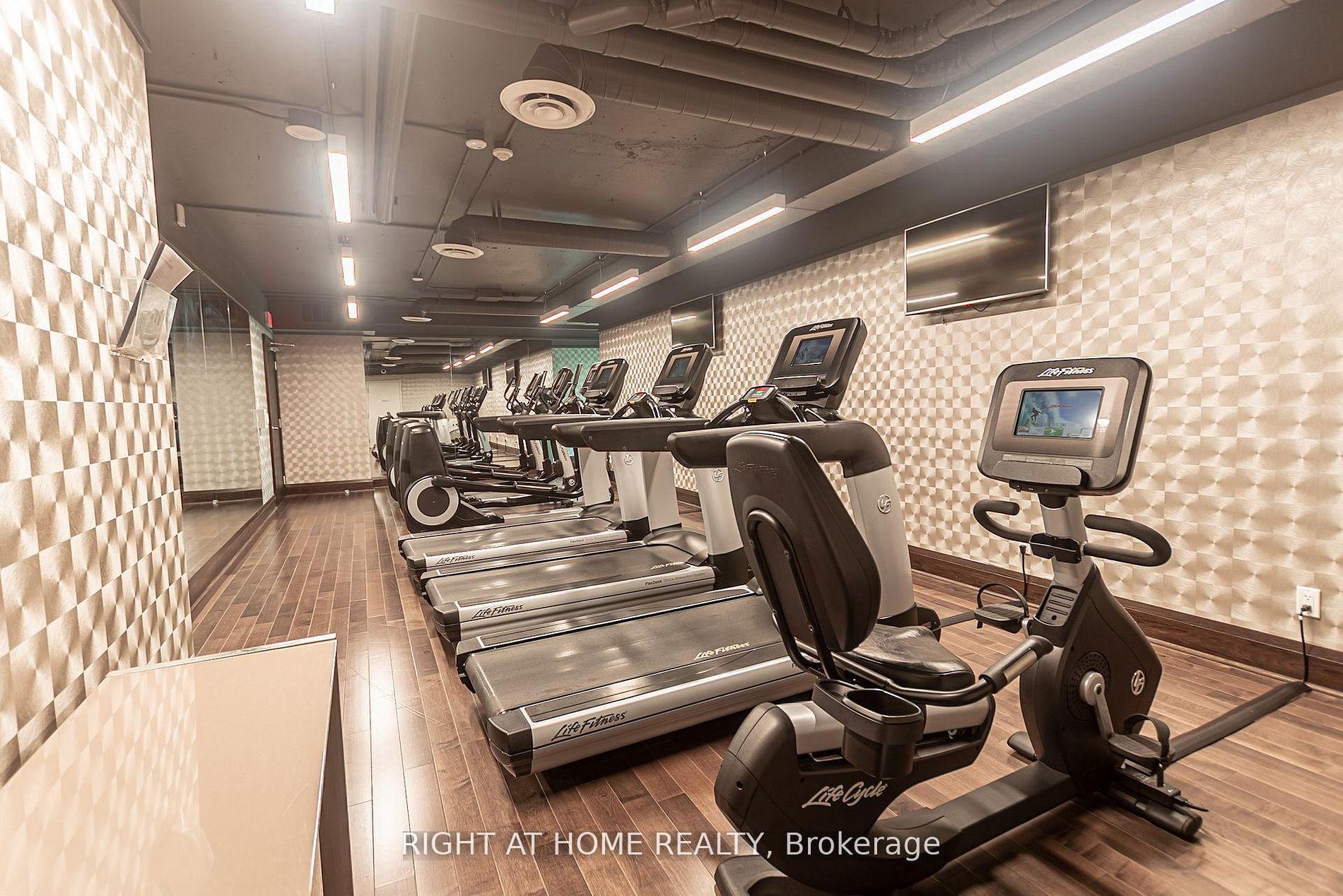 Photo 8 of Unit 2106, 19 Grand Trunk Crescent, Toronto, Waterfront Communities — HOMEH