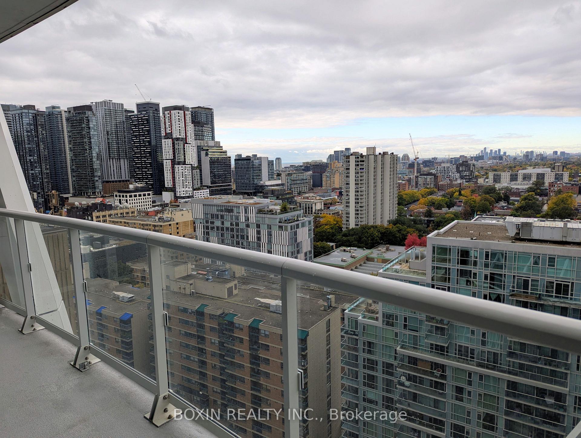 Photo 9 of Unit 1819, 230 Simcoe Street, Toronto, Kensington-Chinatown — HOMEH
