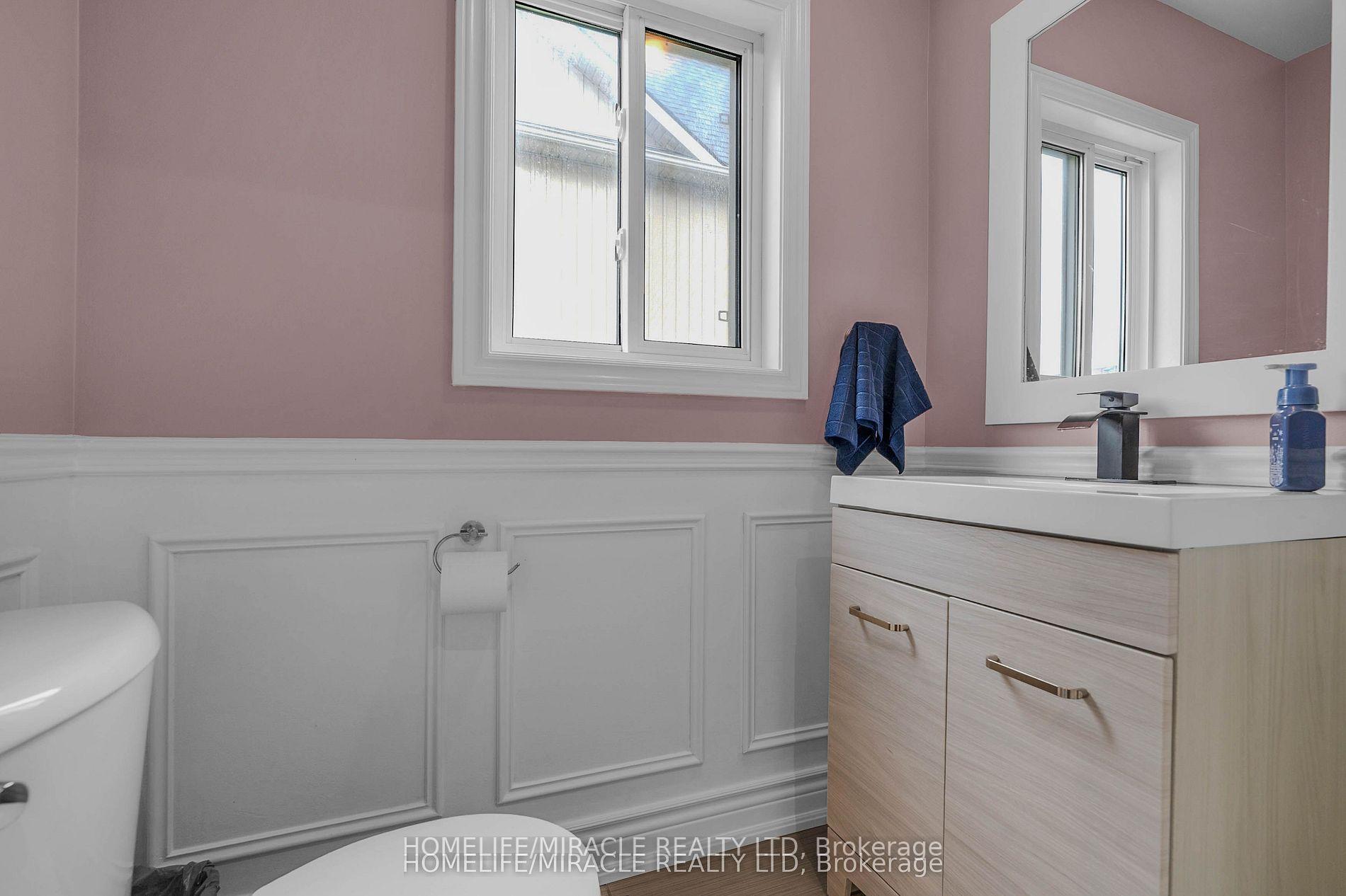 Photo 11 of 142 Marion Street, Shelburne — HOMEH
