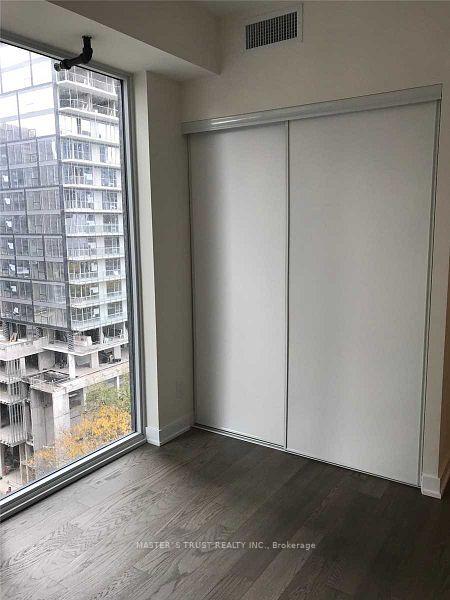 Photo 6 of Unit 1102, 17 Dundonald Street, Toronto, Church-Yonge Corridor — HOMEH