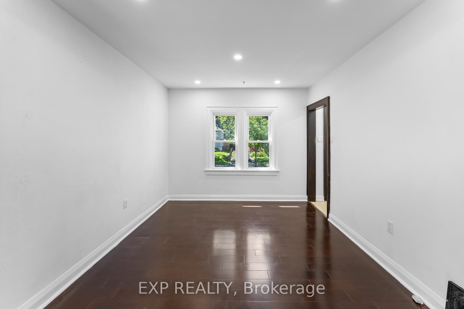 Photo 15 of 28 Grantham Avenue, St. Catharines, E. Chester — HOMEH