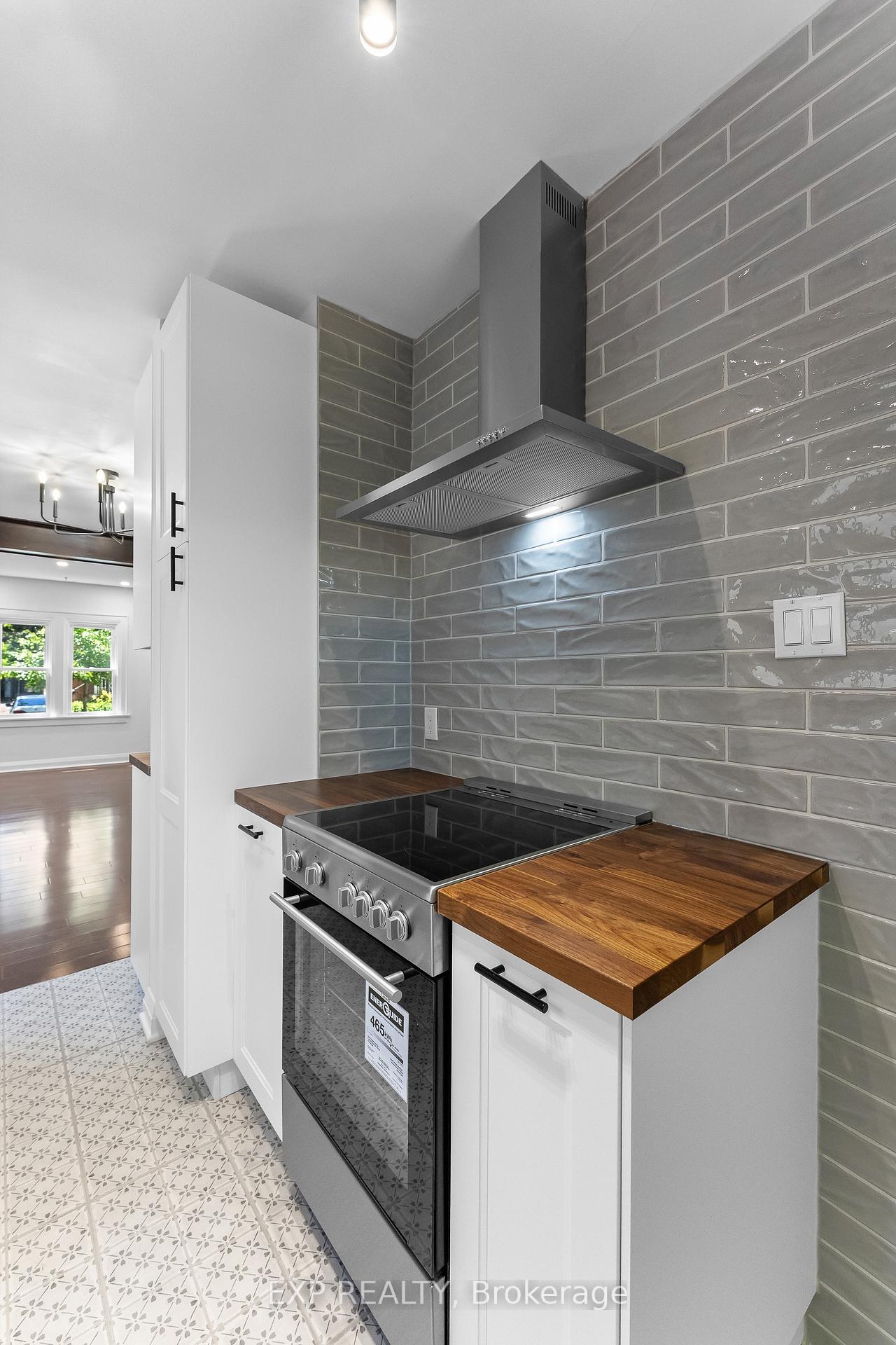 Photo 19 of 28 Grantham Avenue, St. Catharines, E. Chester — HOMEH