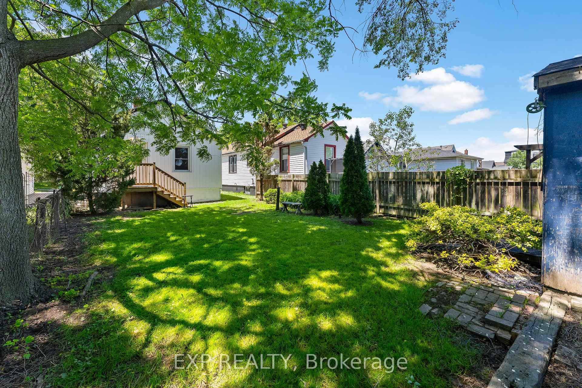Photo 37 of 28 Grantham Avenue, St. Catharines, E. Chester — HOMEH