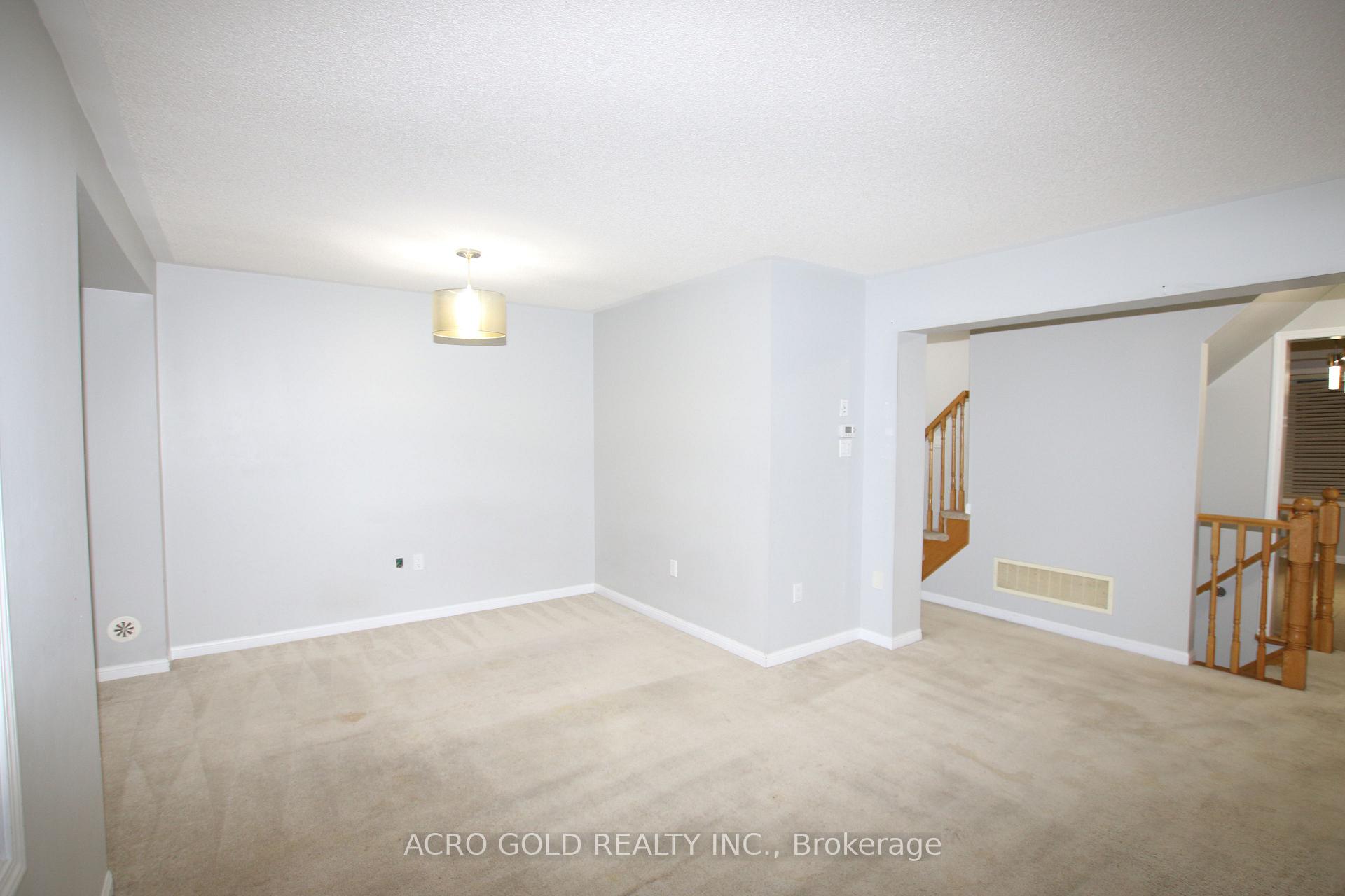 Photo 28 of 32 Mercedes Road, Brampton, Northwest Brampton — HOMEH