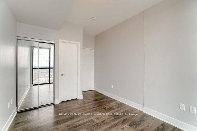 Photo 6 of Unit 902, 2916 Highway 7 Road, Vaughan, Concord — HOMEH