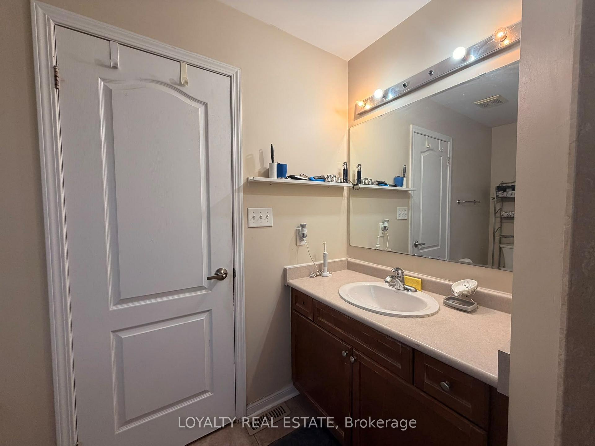 Photo 16 of 1074 Clark Boulevard, Milton, Beaty — HOMEH