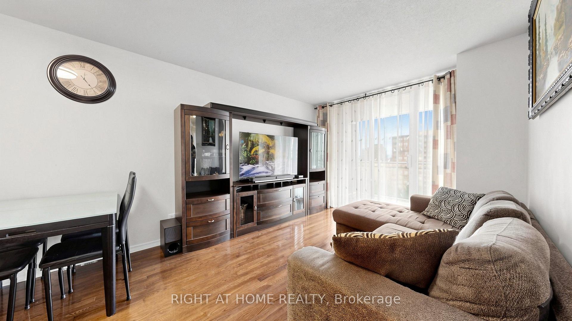 Photo of Unit 1103, 330 Red Maple Road