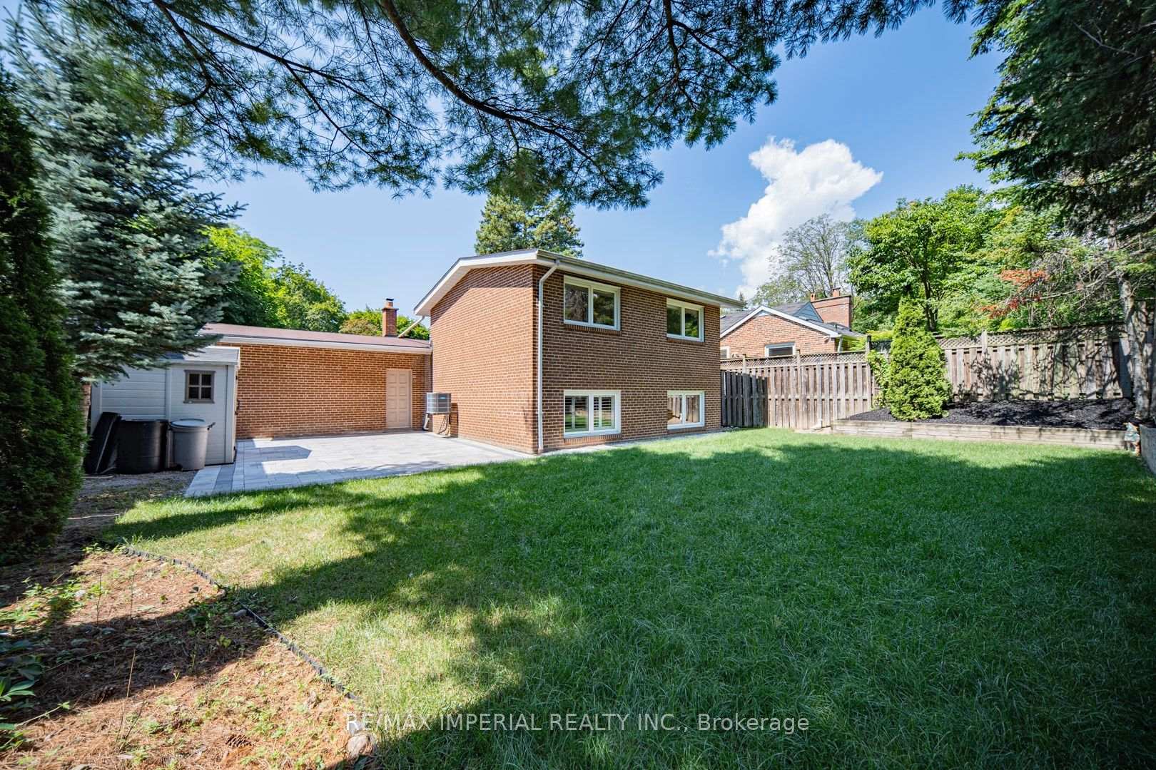 Photo 46 of 4 Quincy Crescent, North York, Henry Farm — HOMEH
