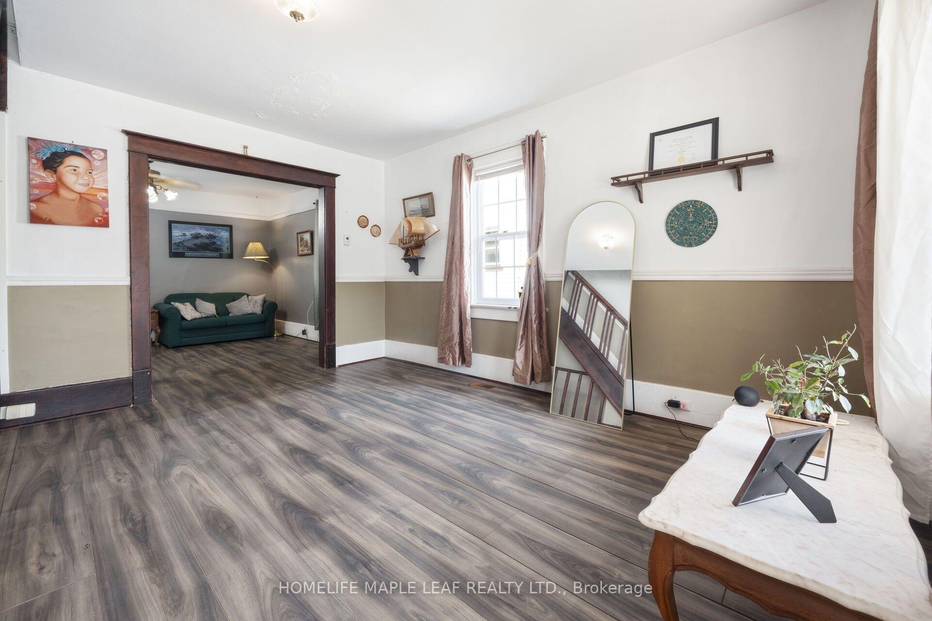 Photo 25 of 162-164 Main Street, St. Catharines, Port Dalhousie — HOMEH
