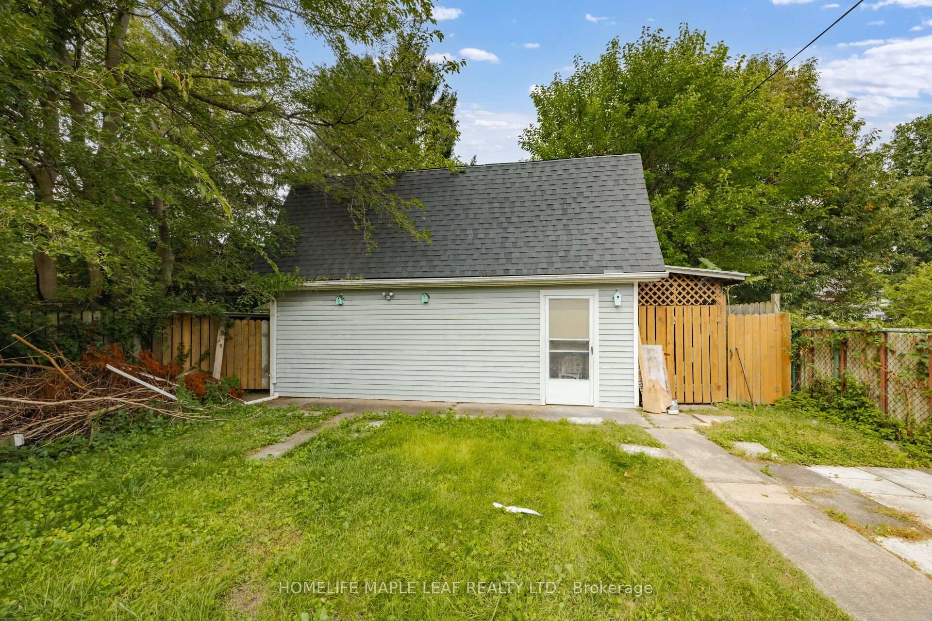 Photo 41 of 162-164 Main Street, St. Catharines, Port Dalhousie — HOMEH