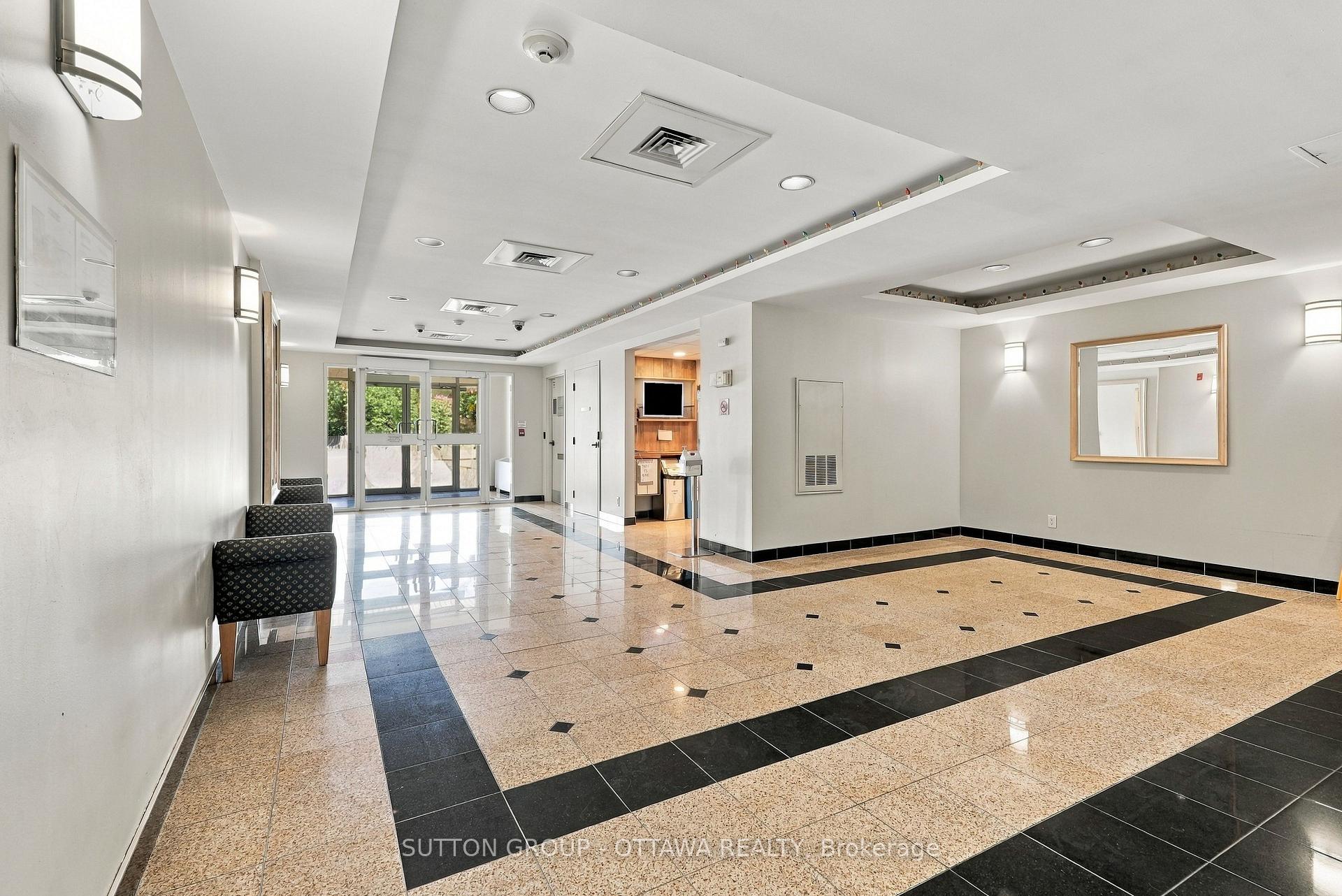 Photo 7 of Unit 802, 120 Grant Carman Drive, Ottawa, Borden Farm/Stewart Farm/Carleton Heights/Parkwood Hills — HOMEH