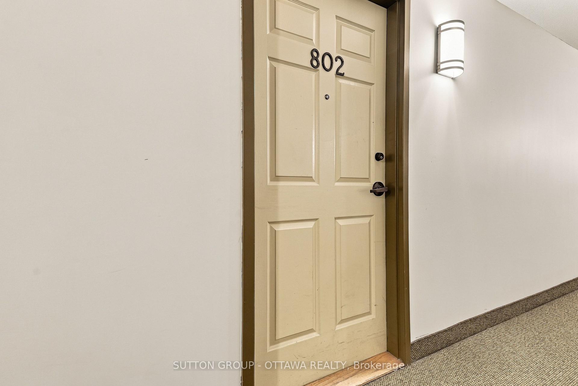 Photo 10 of Unit 802, 120 Grant Carman Drive, Ottawa, Borden Farm/Stewart Farm/Carleton Heights/Parkwood Hills — HOMEH