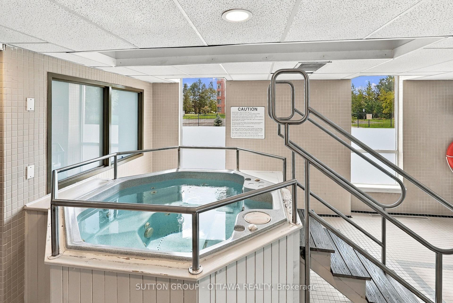 Photo 42 of Unit 802, 120 Grant Carman Drive, Ottawa, Borden Farm/Stewart Farm/Carleton Heights/Parkwood Hills — HOMEH