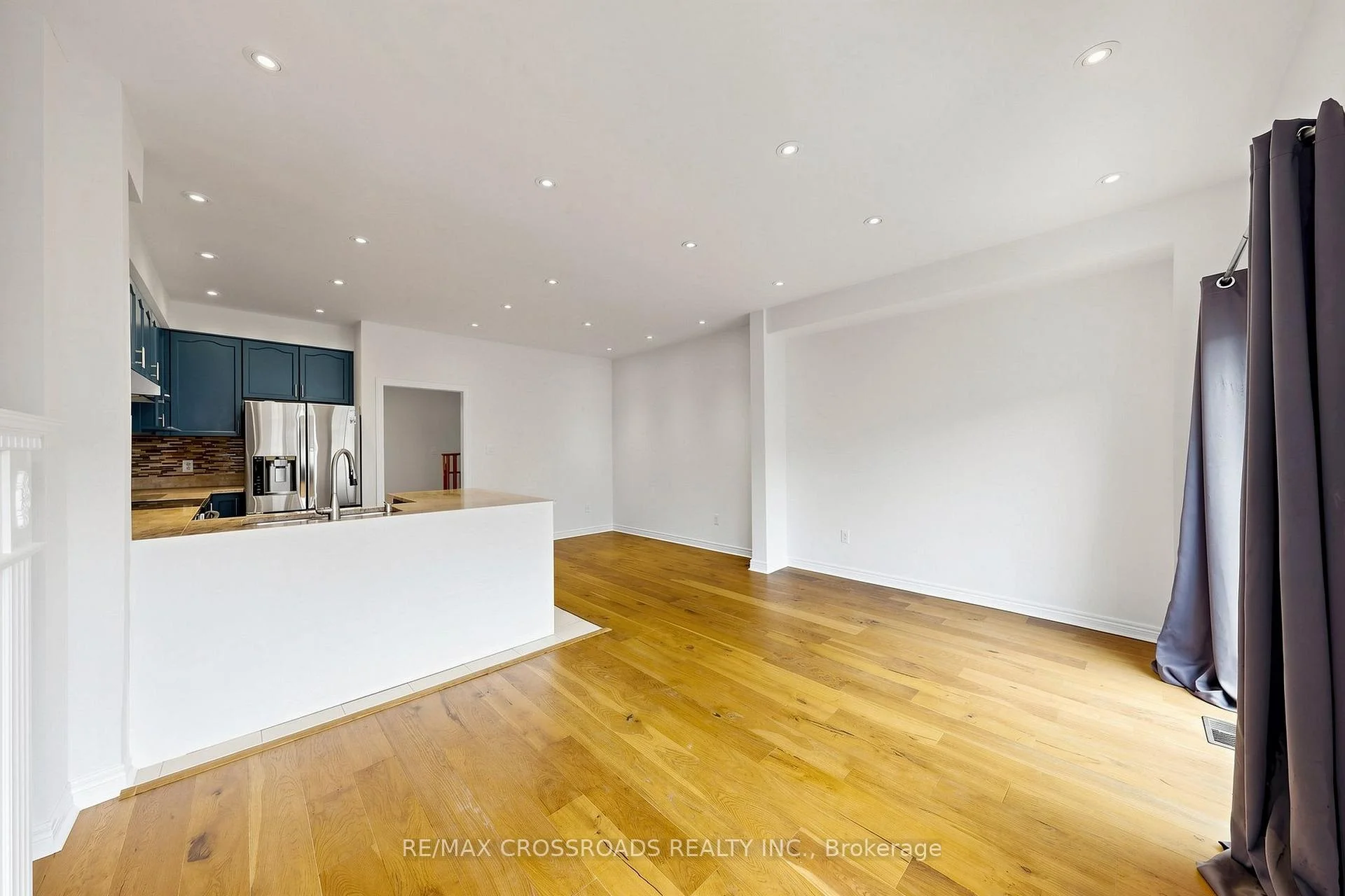 Photo 15 of 51 Borjana Boulevard, Vaughan, Patterson — HOMEH