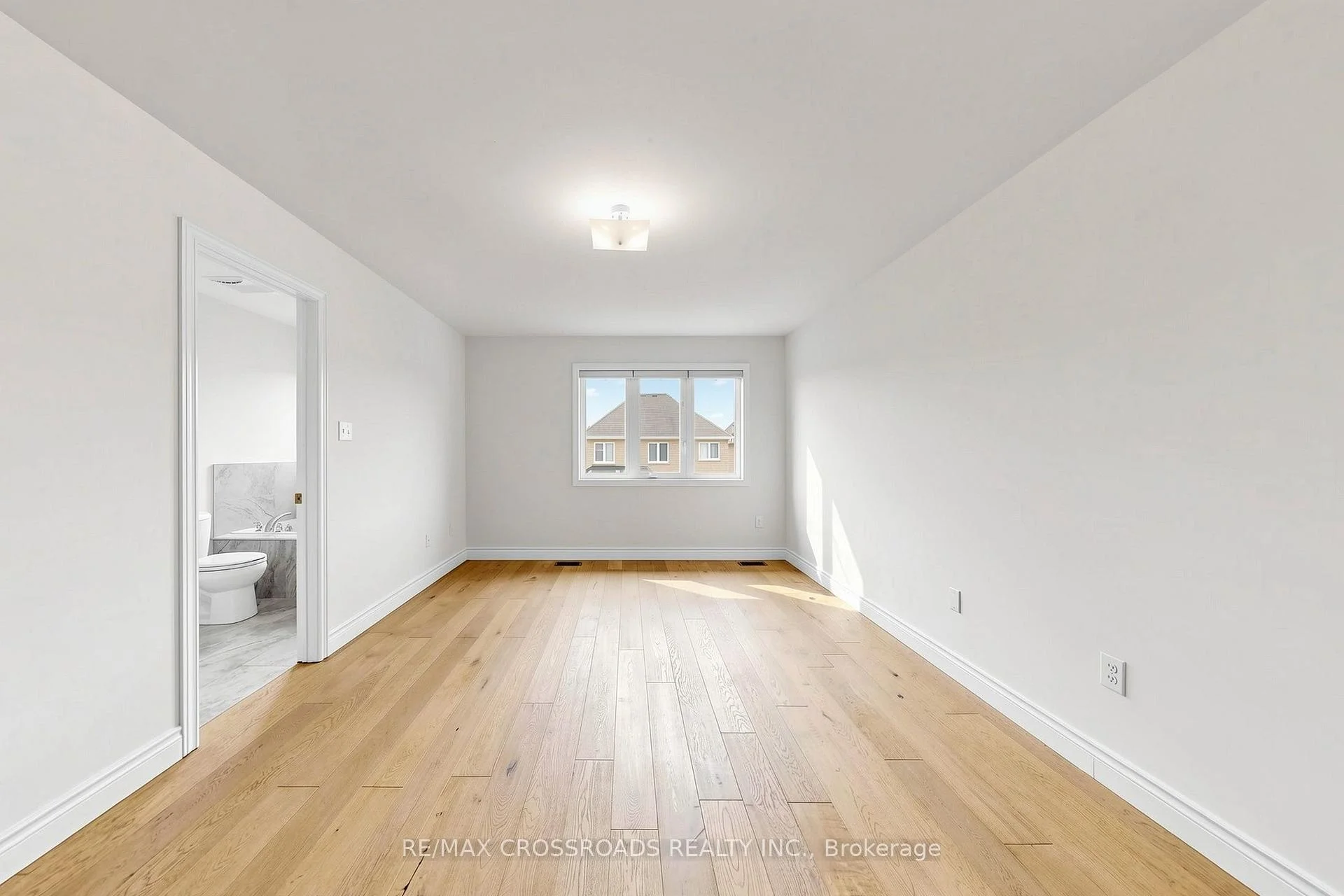 Photo 23 of 51 Borjana Boulevard, Vaughan, Patterson — HOMEH