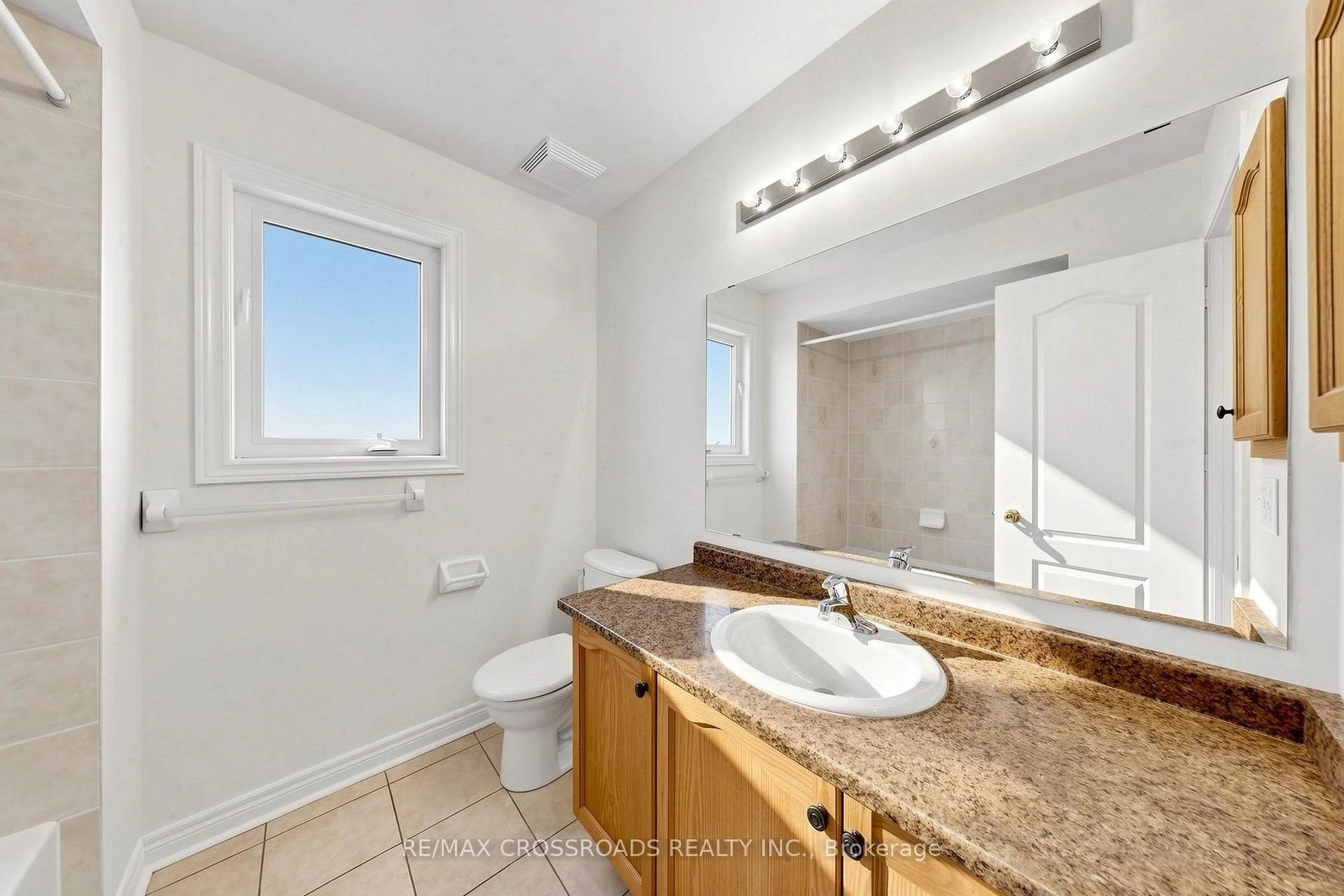Photo 38 of 51 Borjana Boulevard, Vaughan, Patterson — HOMEH