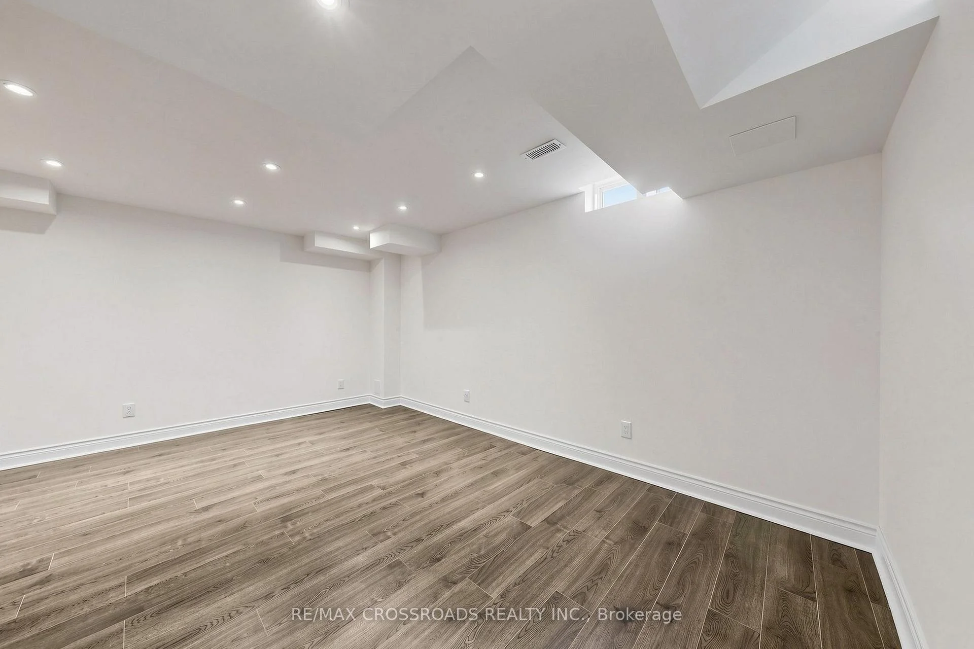 Photo 42 of 51 Borjana Boulevard, Vaughan, Patterson — HOMEH