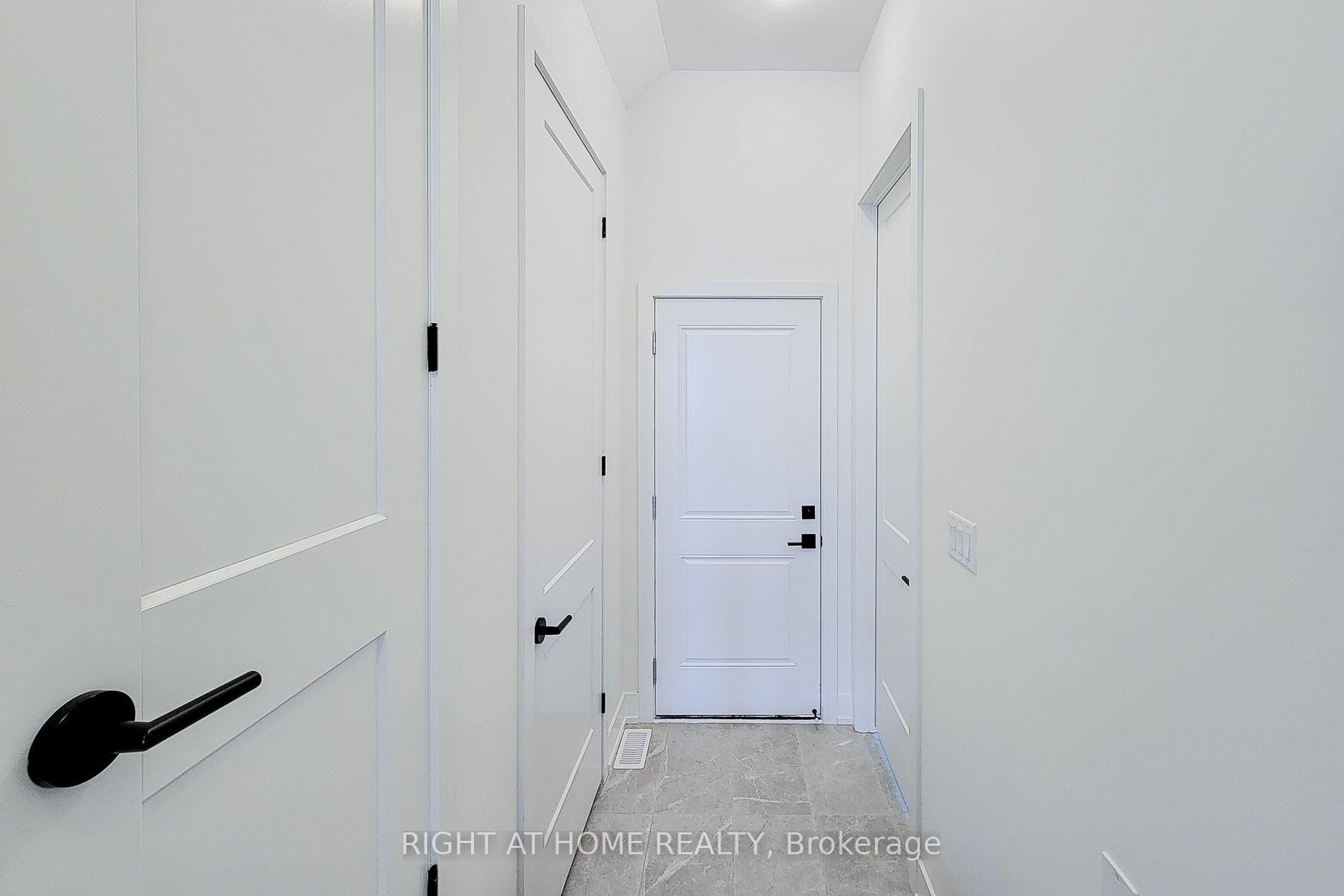 Photo 7 of 1131 Wheat Boom Drive, Oakville, Joshua Meadows — HOMEH