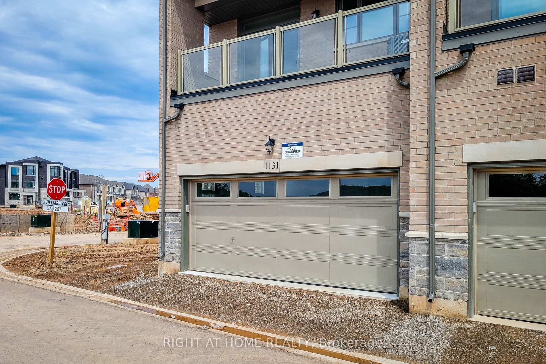 Photo 5 of 1131 Wheat Boom Drive, Oakville, Joshua Meadows — HOMEH