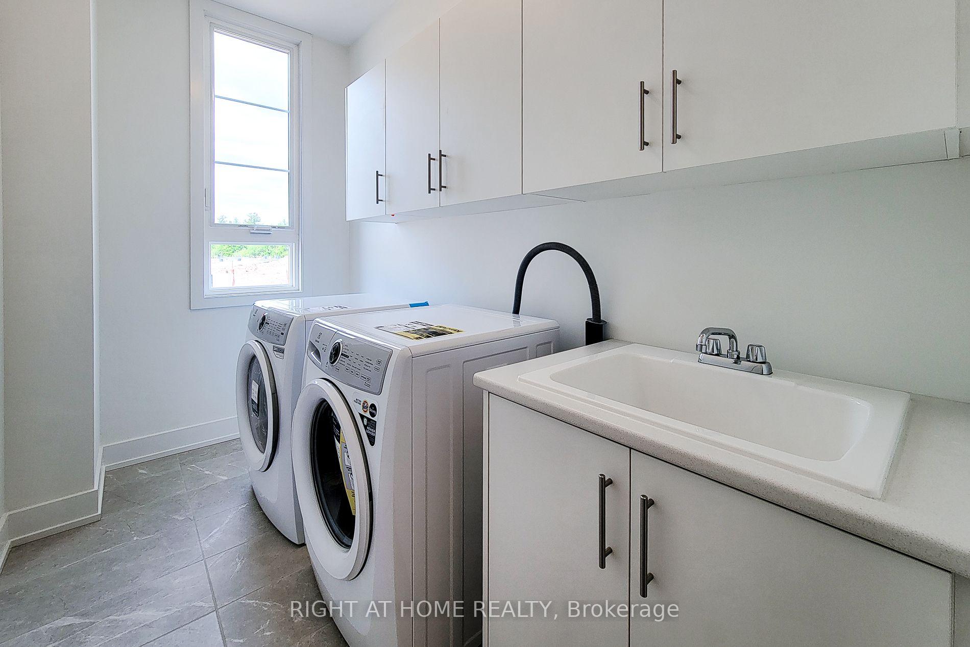 Photo 8 of 1131 Wheat Boom Drive, Oakville, Joshua Meadows — HOMEH