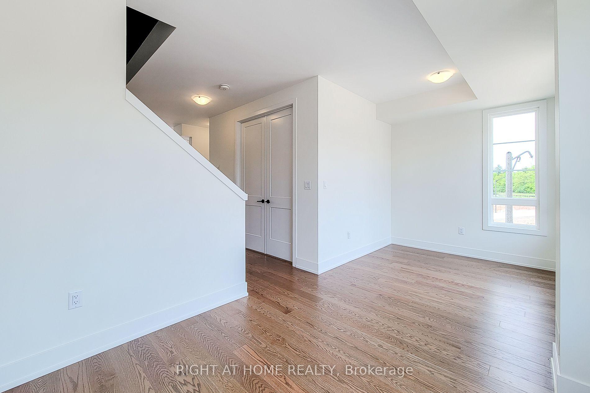 Photo 31 of 1131 Wheat Boom Drive, Oakville, Joshua Meadows — HOMEH