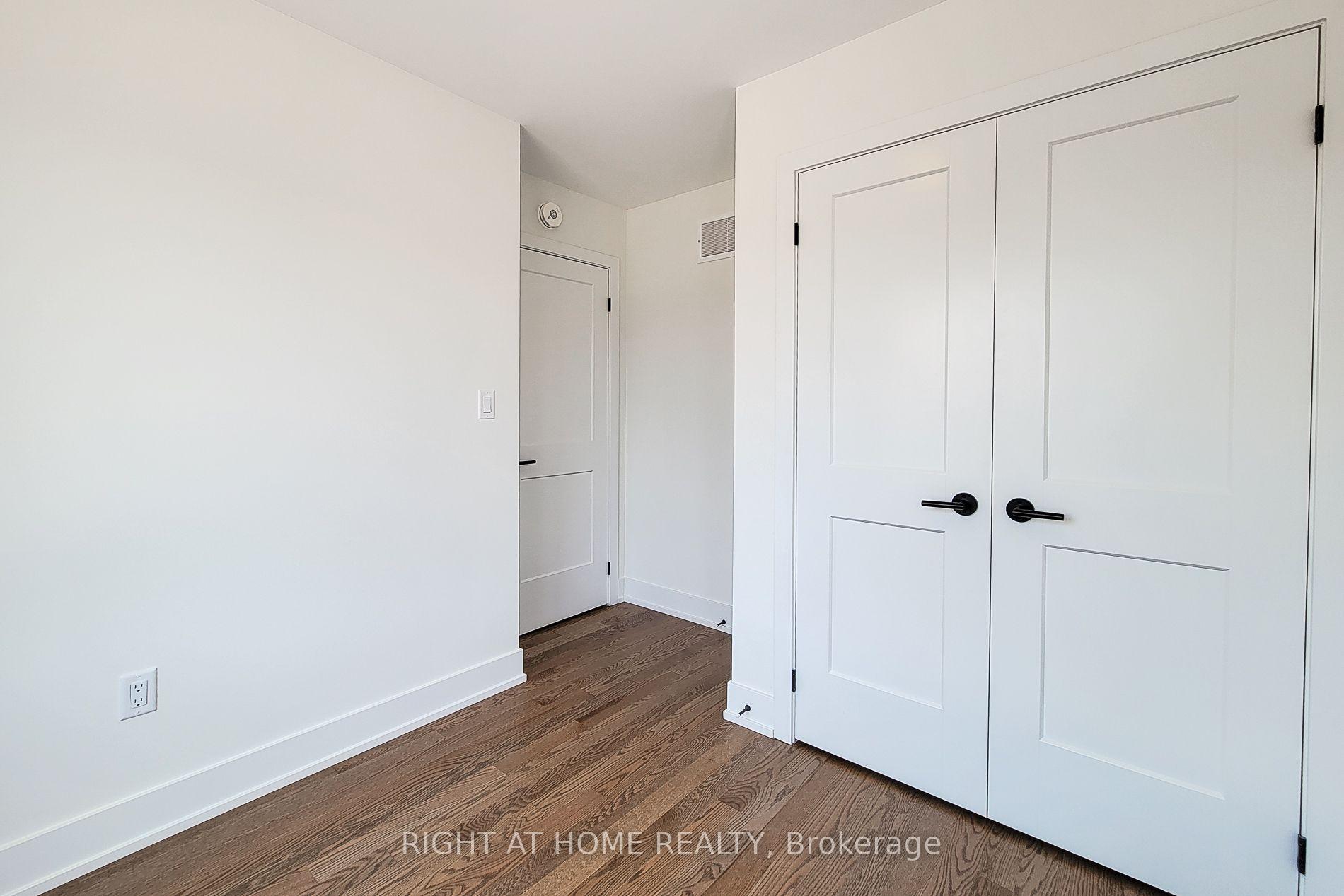Photo 33 of 1131 Wheat Boom Drive, Oakville, Joshua Meadows — HOMEH