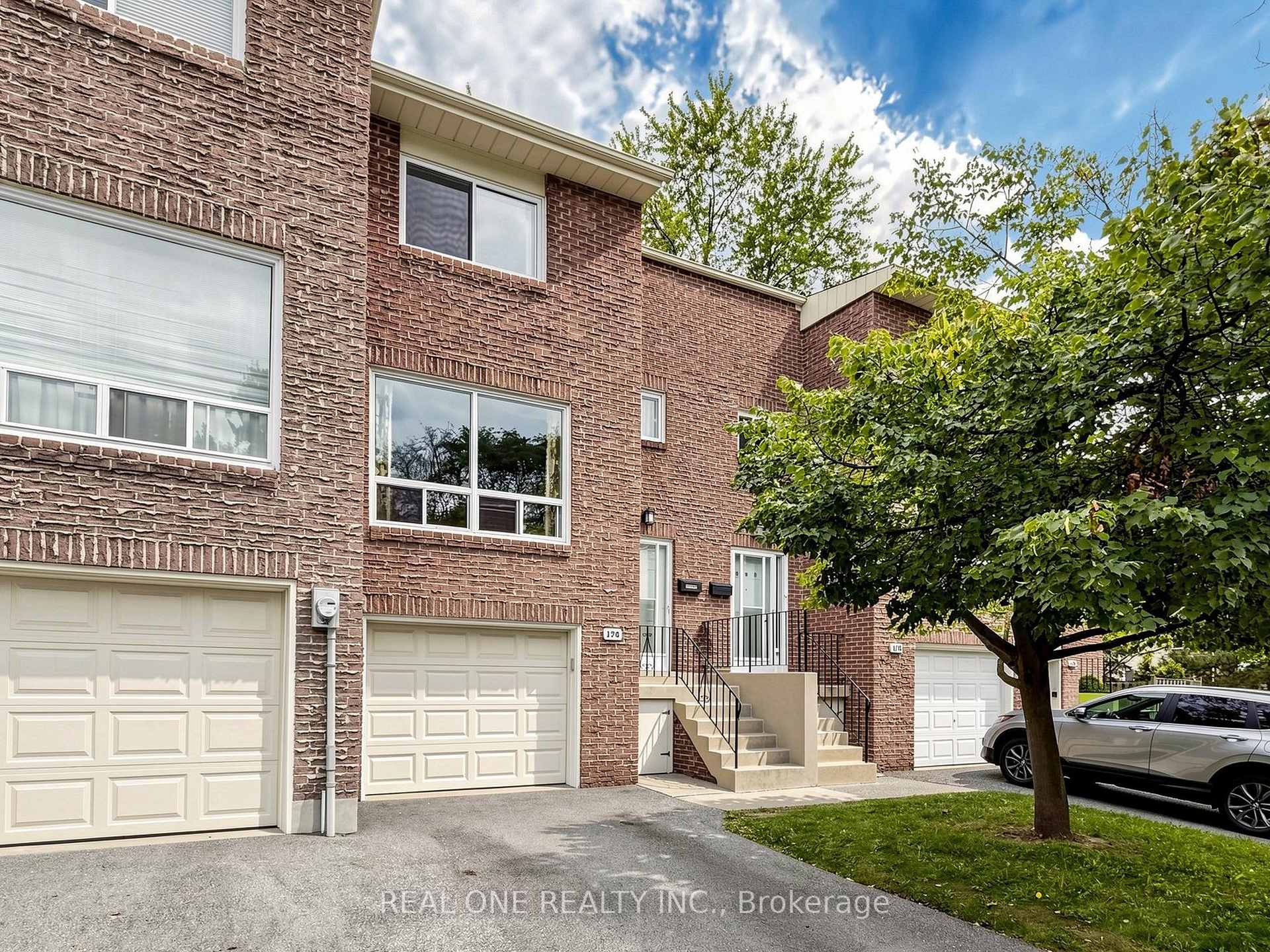 Photo 1 of 174 Rusty Crestway, North York, Don Valley Village — HOMEH