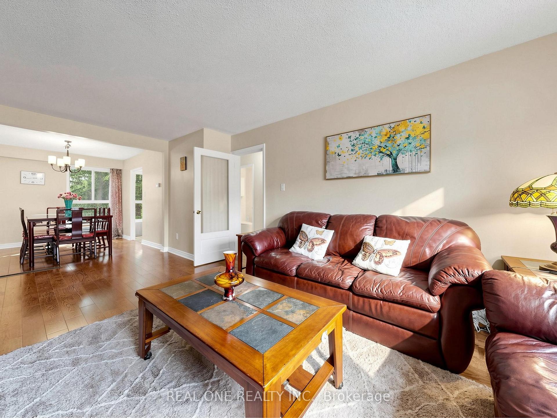 Photo 7 of 174 Rusty Crestway, North York, Don Valley Village — HOMEH