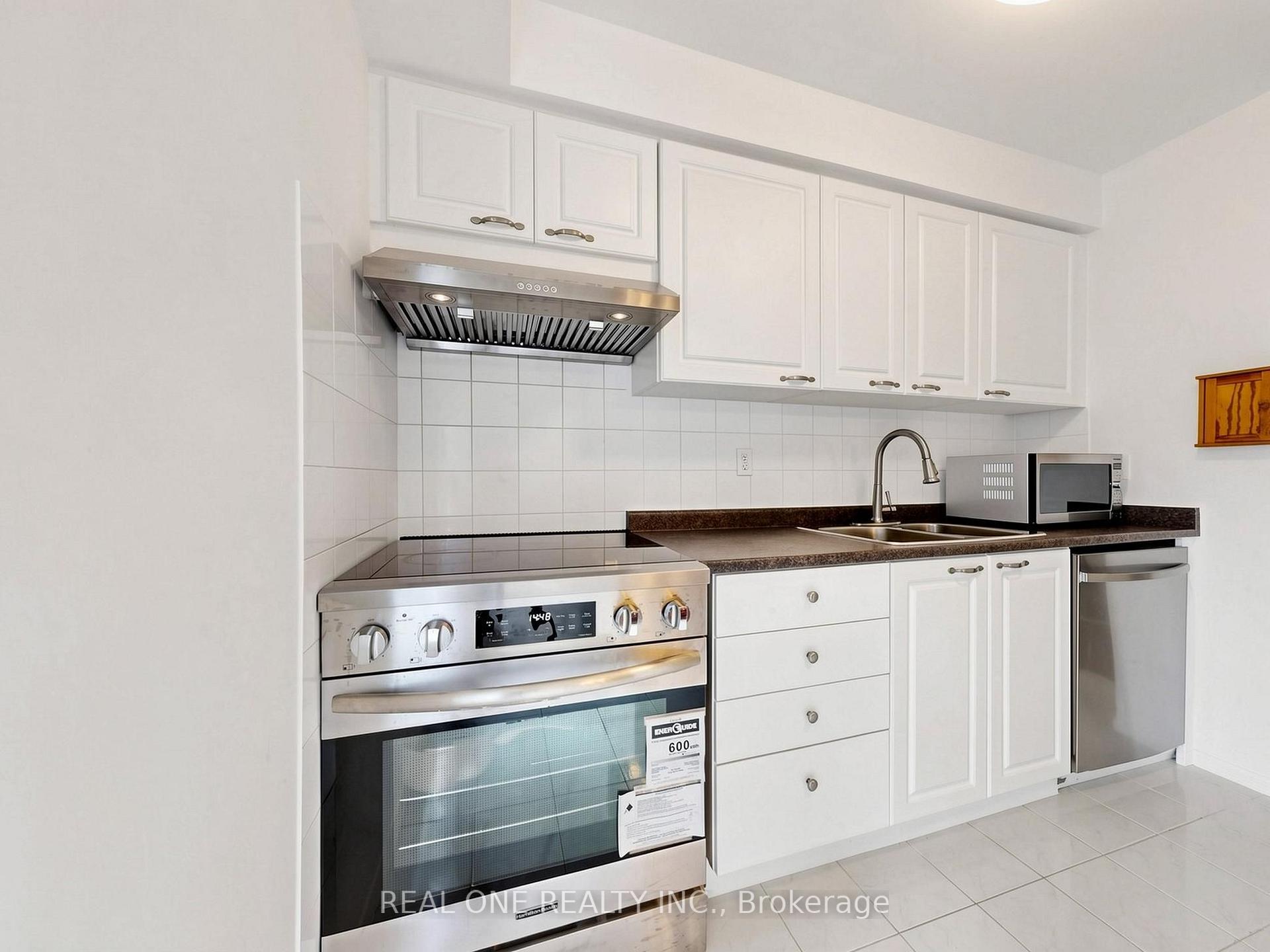 Photo 16 of 174 Rusty Crestway, North York, Don Valley Village — HOMEH