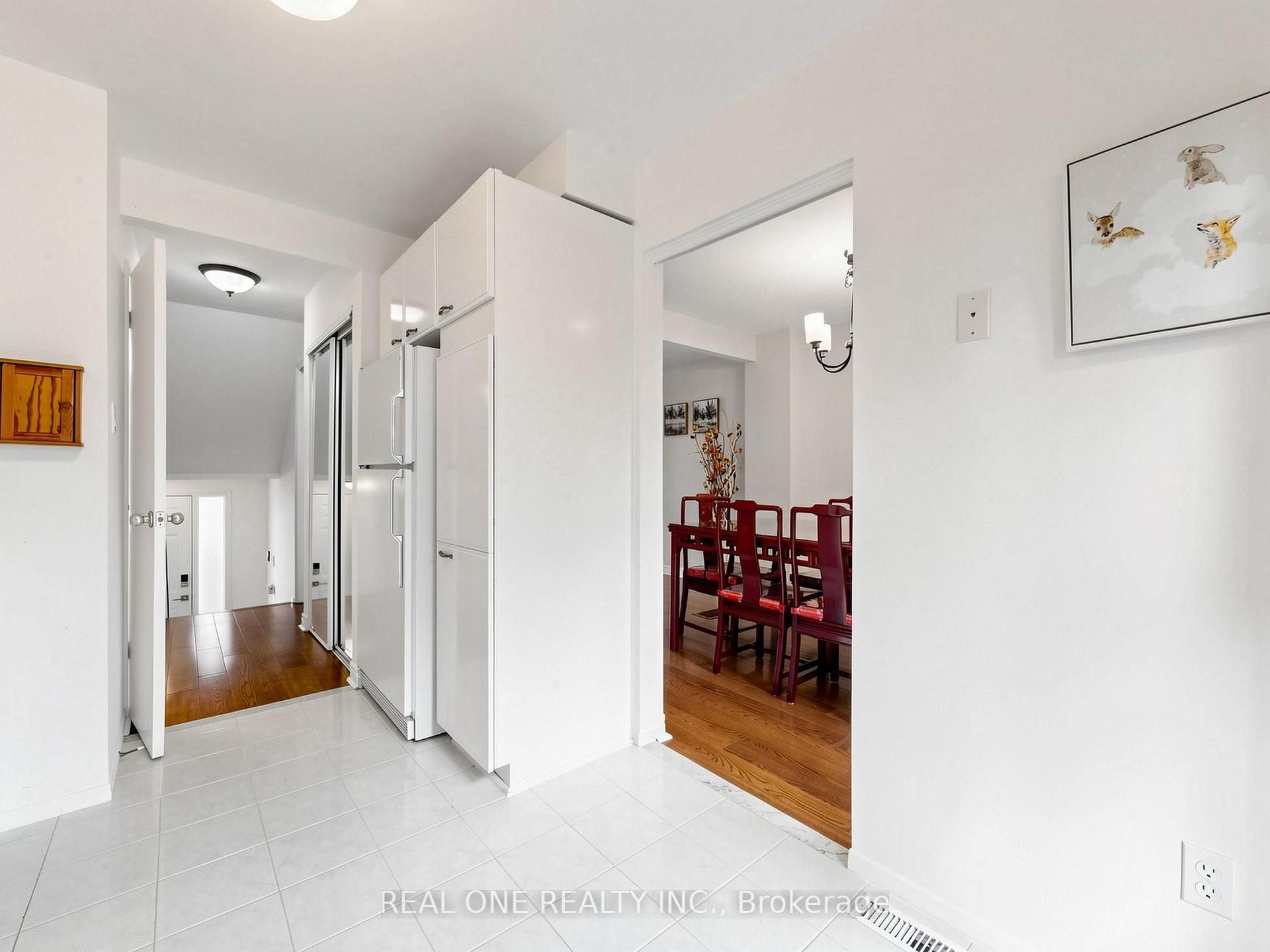 Photo 20 of 174 Rusty Crestway, North York, Don Valley Village — HOMEH