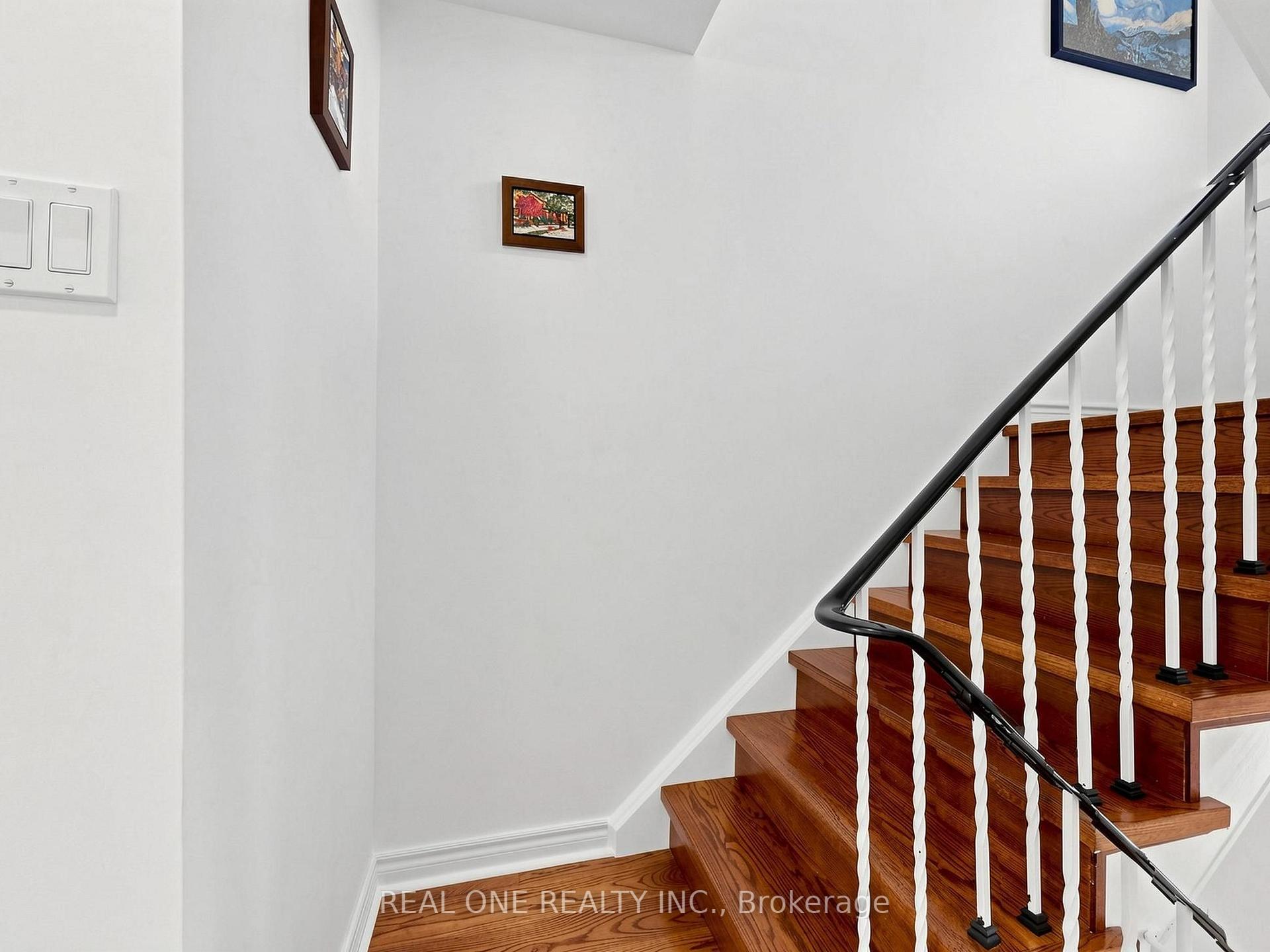 Photo 23 of 174 Rusty Crestway, North York, Don Valley Village — HOMEH
