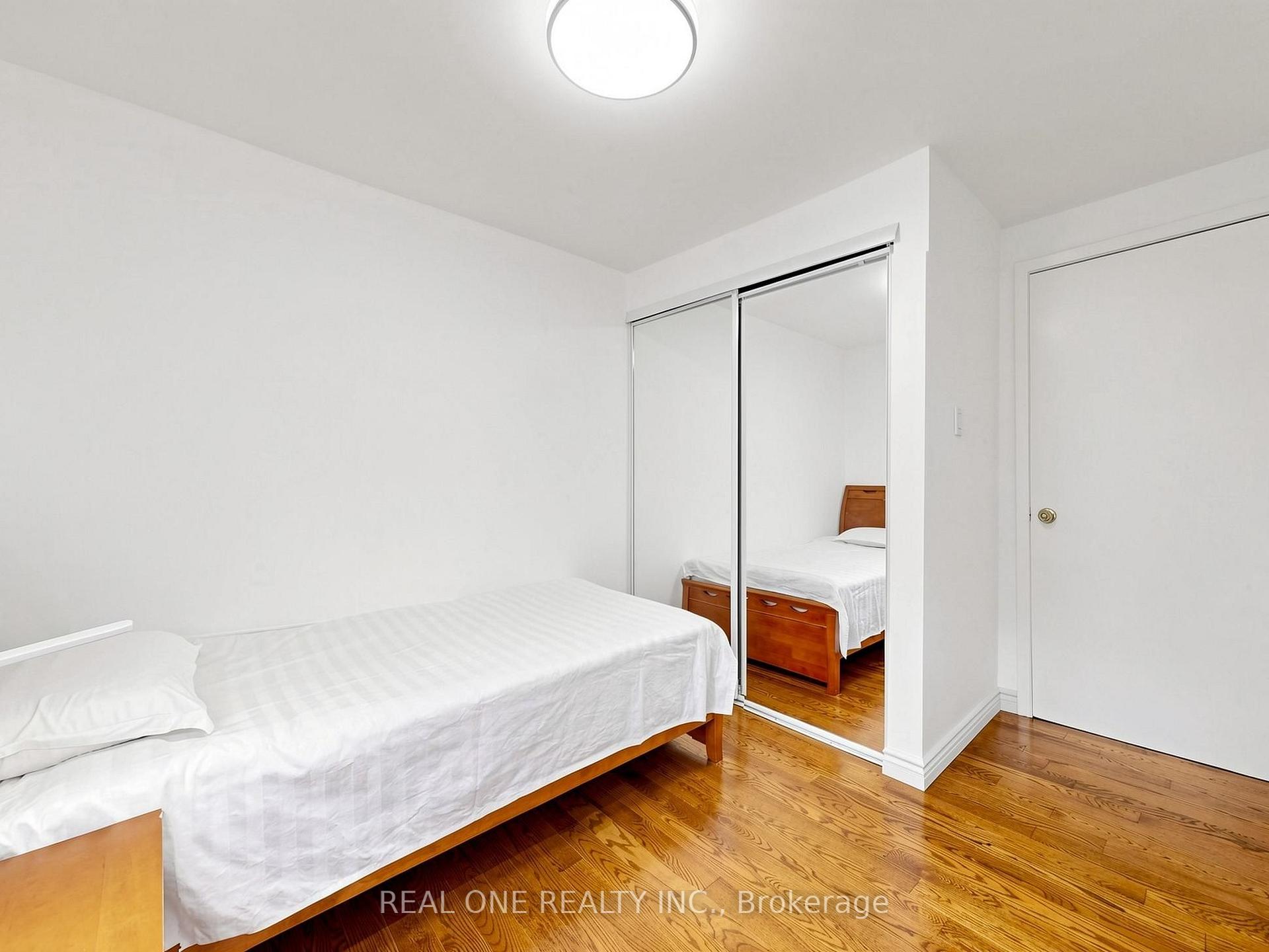 Photo 32 of 174 Rusty Crestway, North York, Don Valley Village — HOMEH