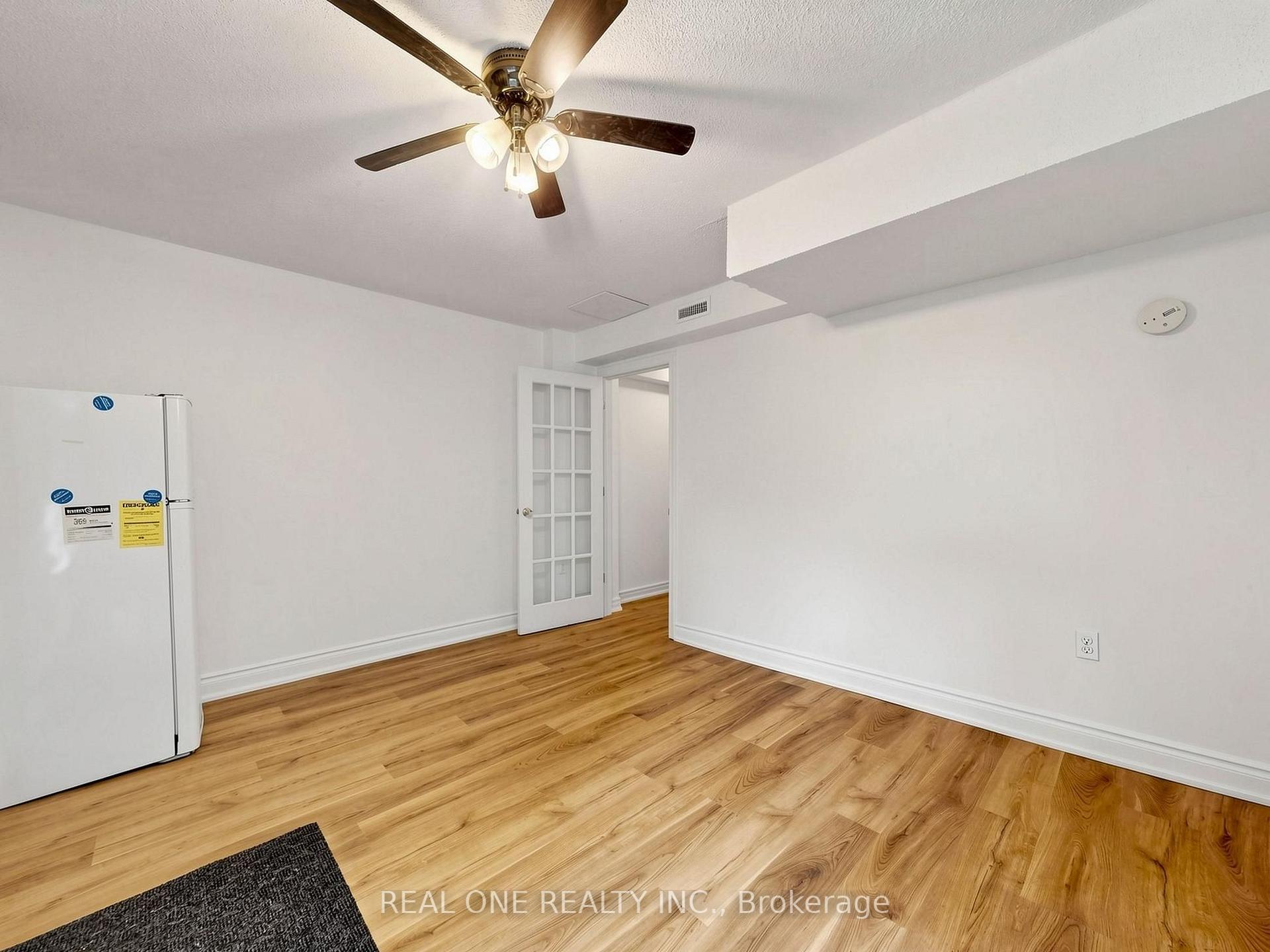 Photo 41 of 174 Rusty Crestway, North York, Don Valley Village — HOMEH