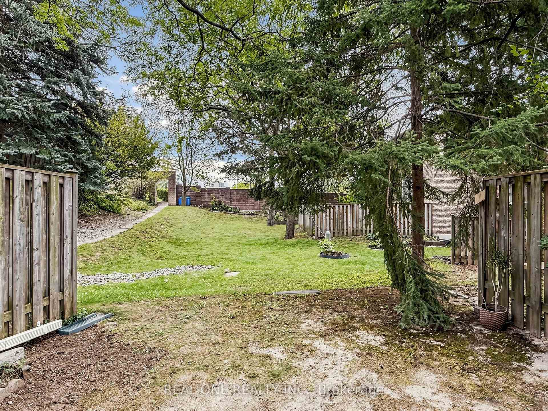 Photo 47 of 174 Rusty Crestway, North York, Don Valley Village — HOMEH