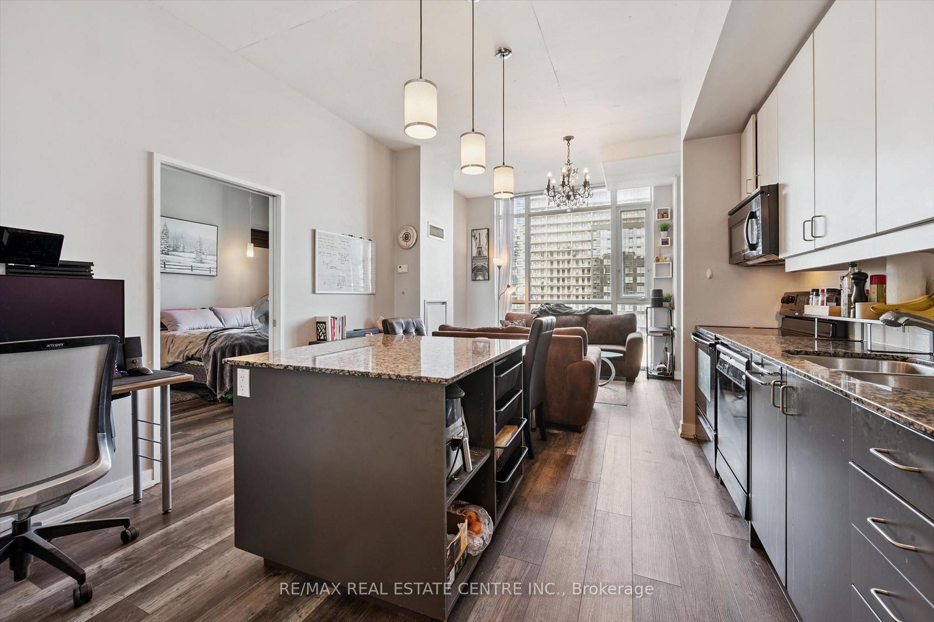 Photo 8 of Unit 802, 191 King Street S, Waterloo, Uptown West — HOMEH