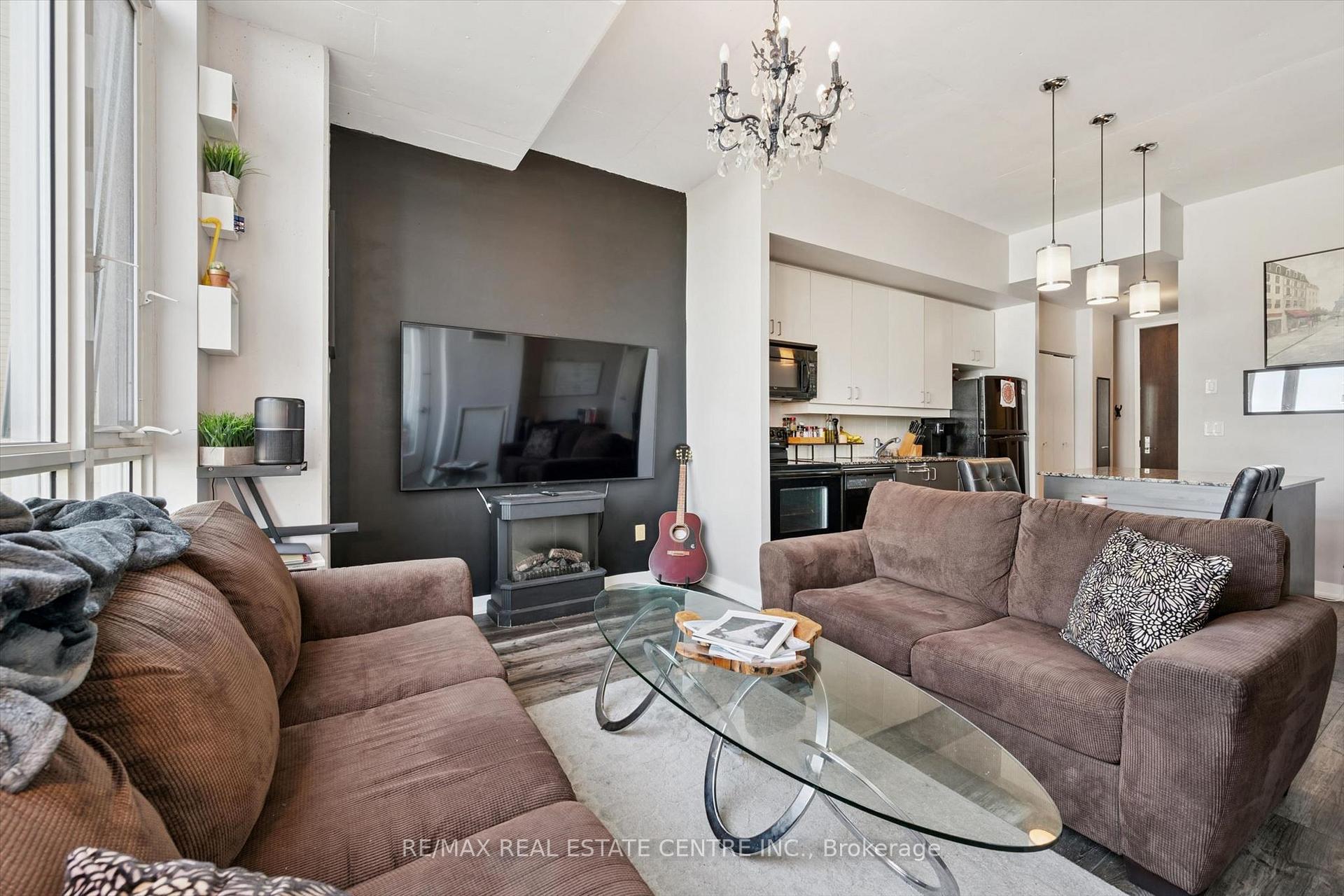 Photo 15 of Unit 802, 191 King Street S, Waterloo, Uptown West — HOMEH
