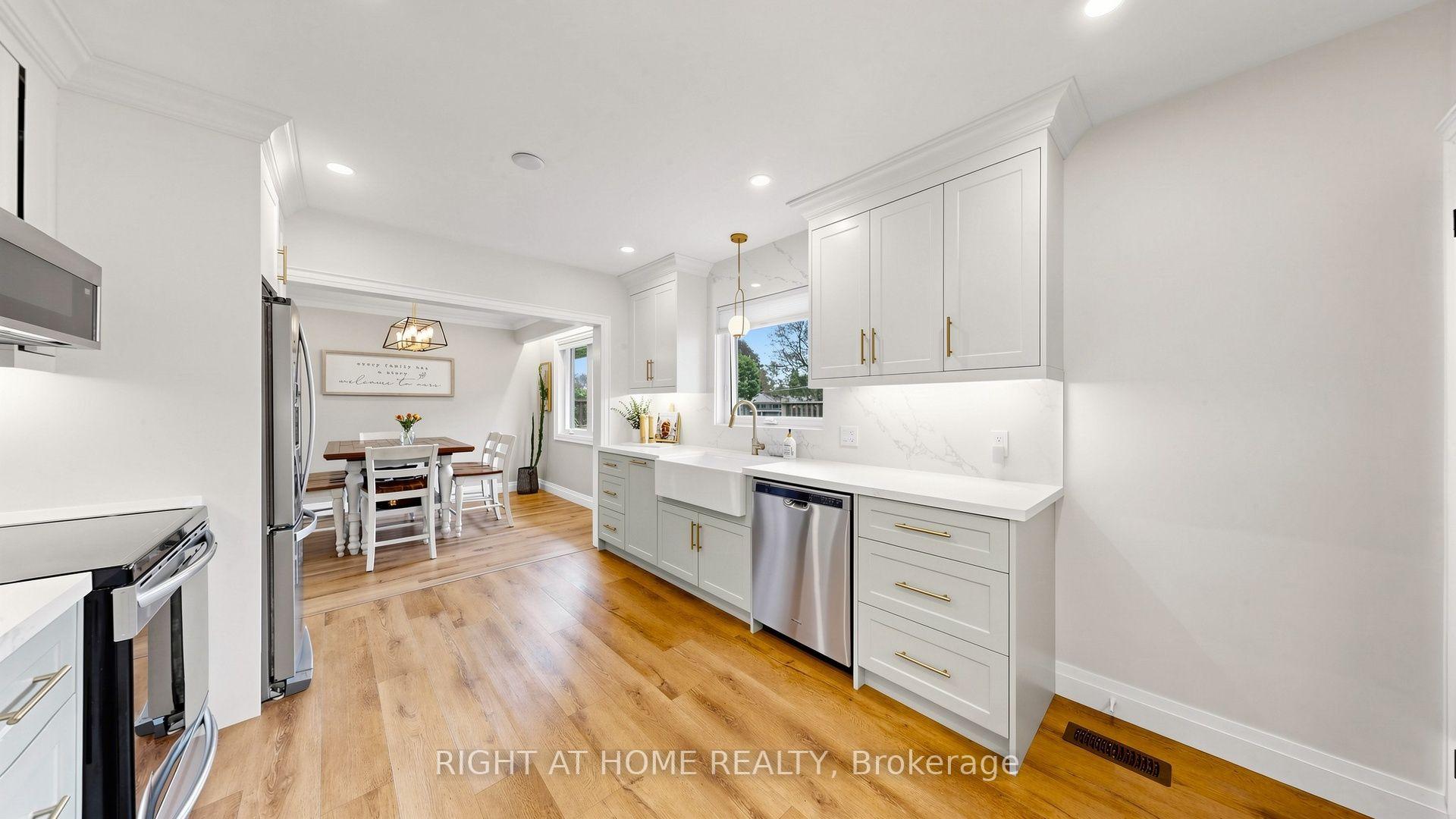 Photo 10 of 4 Flett Street, Clarington, Bowmanville — HOMEH
